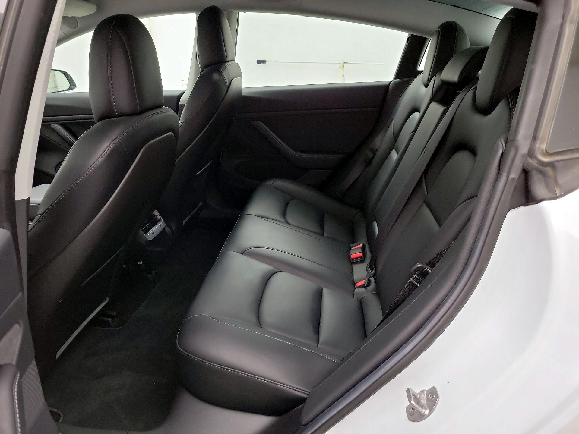 Thumbnail: 2019 Tesla Model 3 - 19
