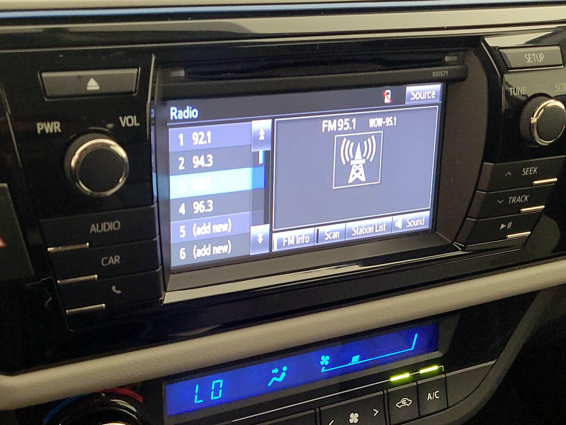 Thumbnail: 2016 Toyota Corolla - 15