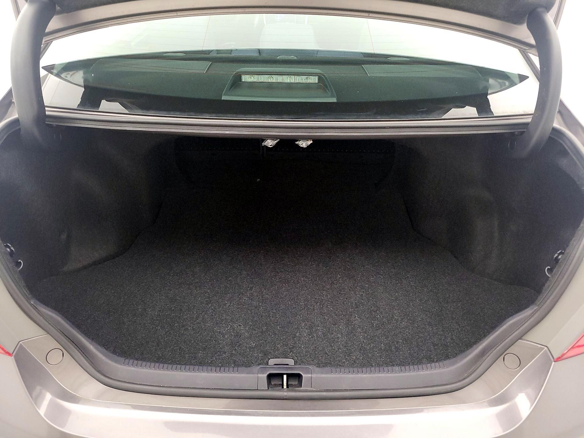 Thumbnail: 2016 Toyota Camry - 20