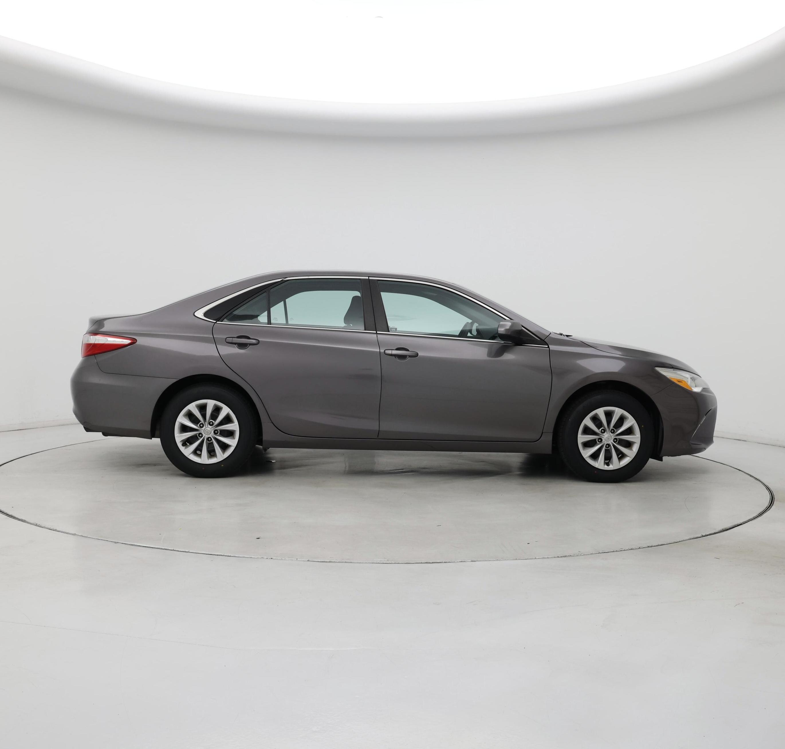 Thumbnail: 2016 Toyota Camry - 7