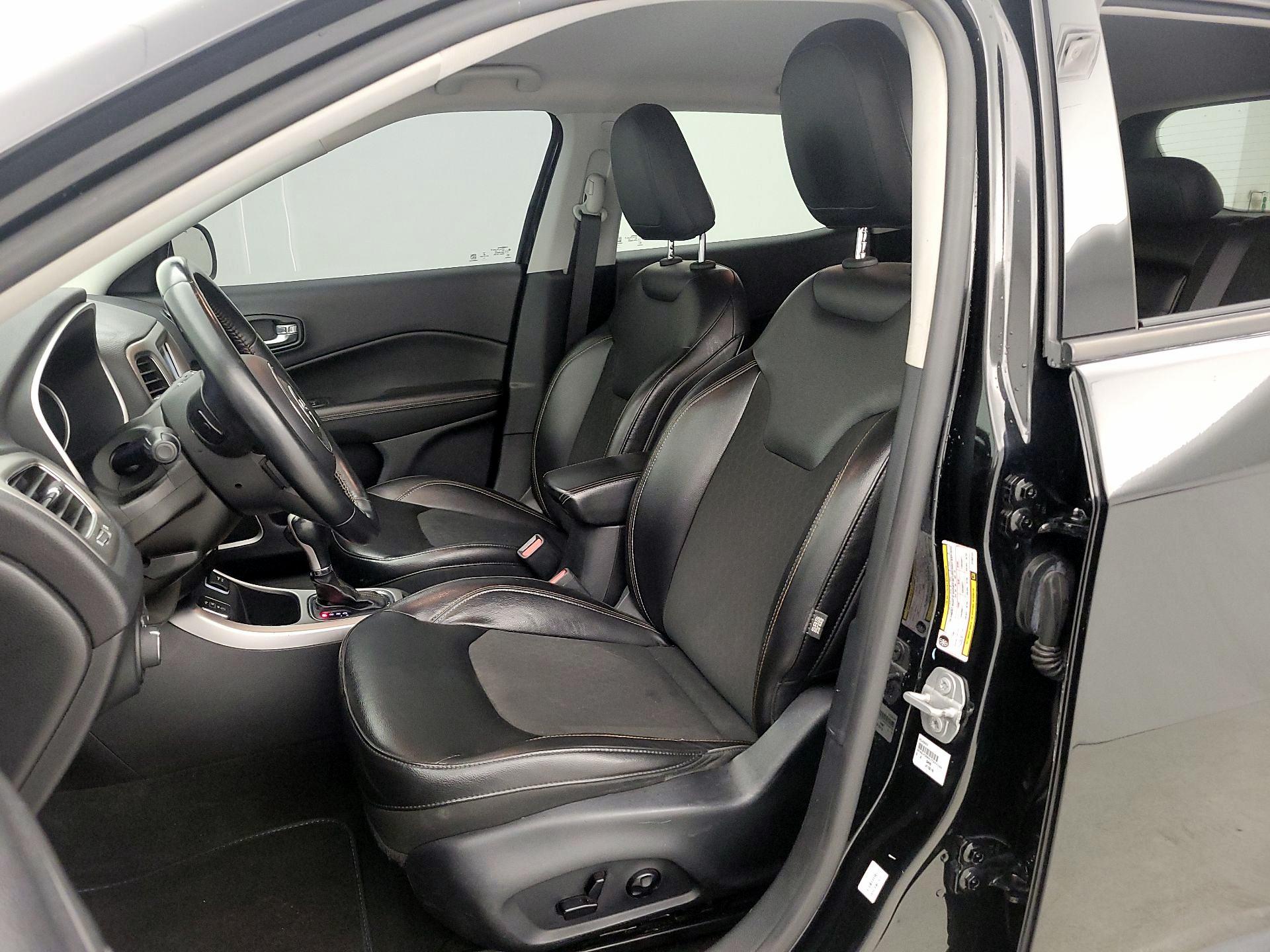 Thumbnail: 2018 Jeep Compass - 11