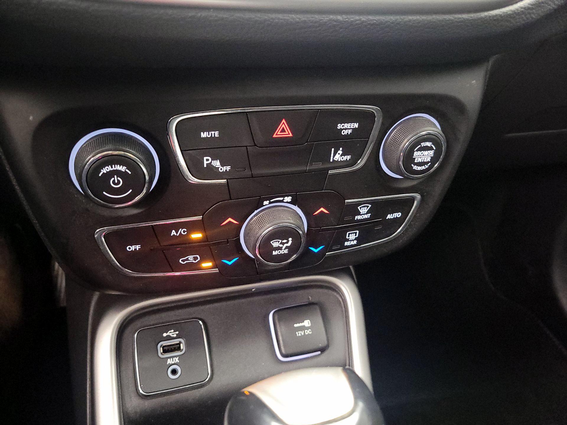 Thumbnail: 2018 Jeep Compass - 17