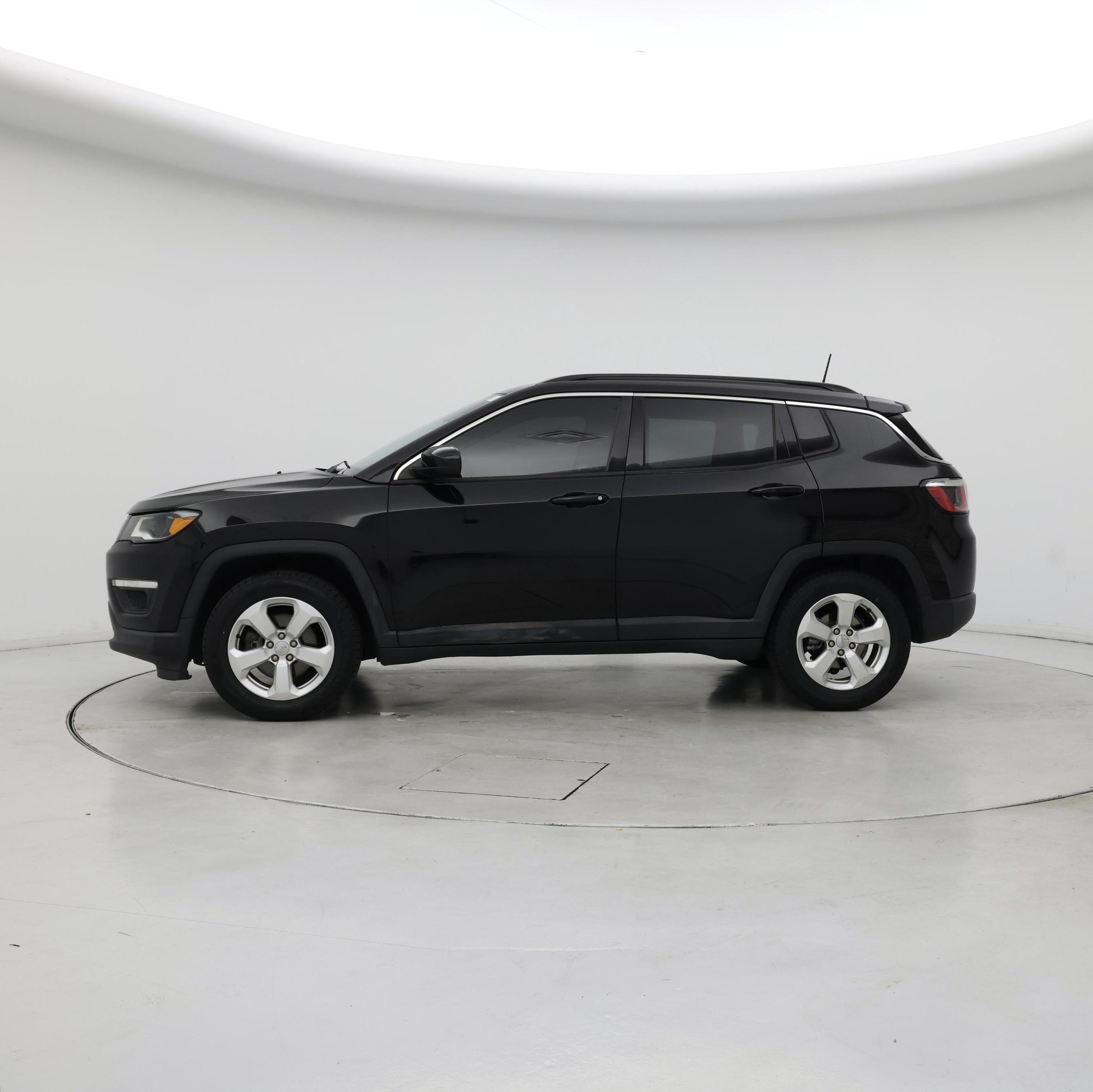Thumbnail: 2018 Jeep Compass - 3