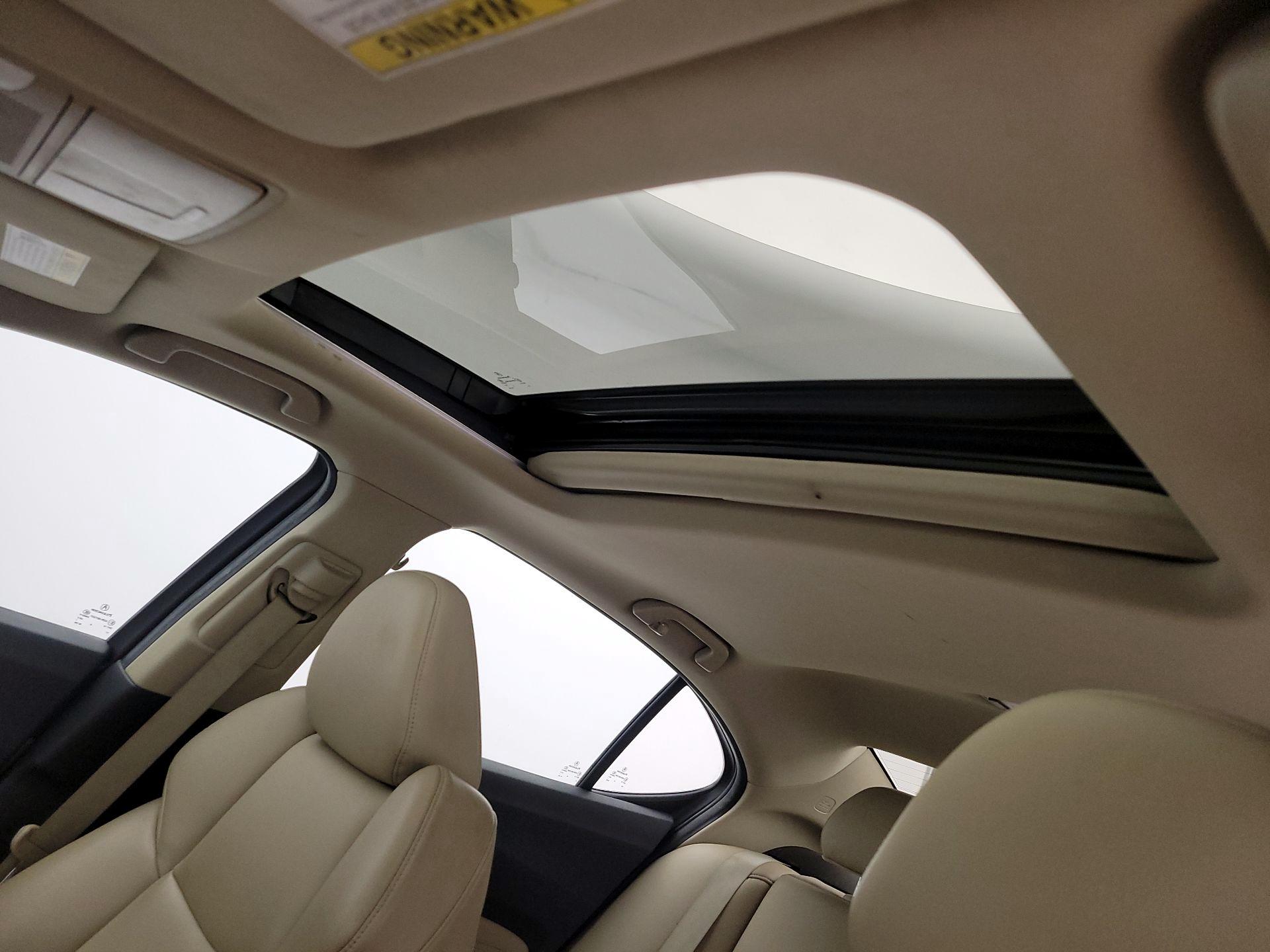 Thumbnail: 2019 Acura TLX - 19