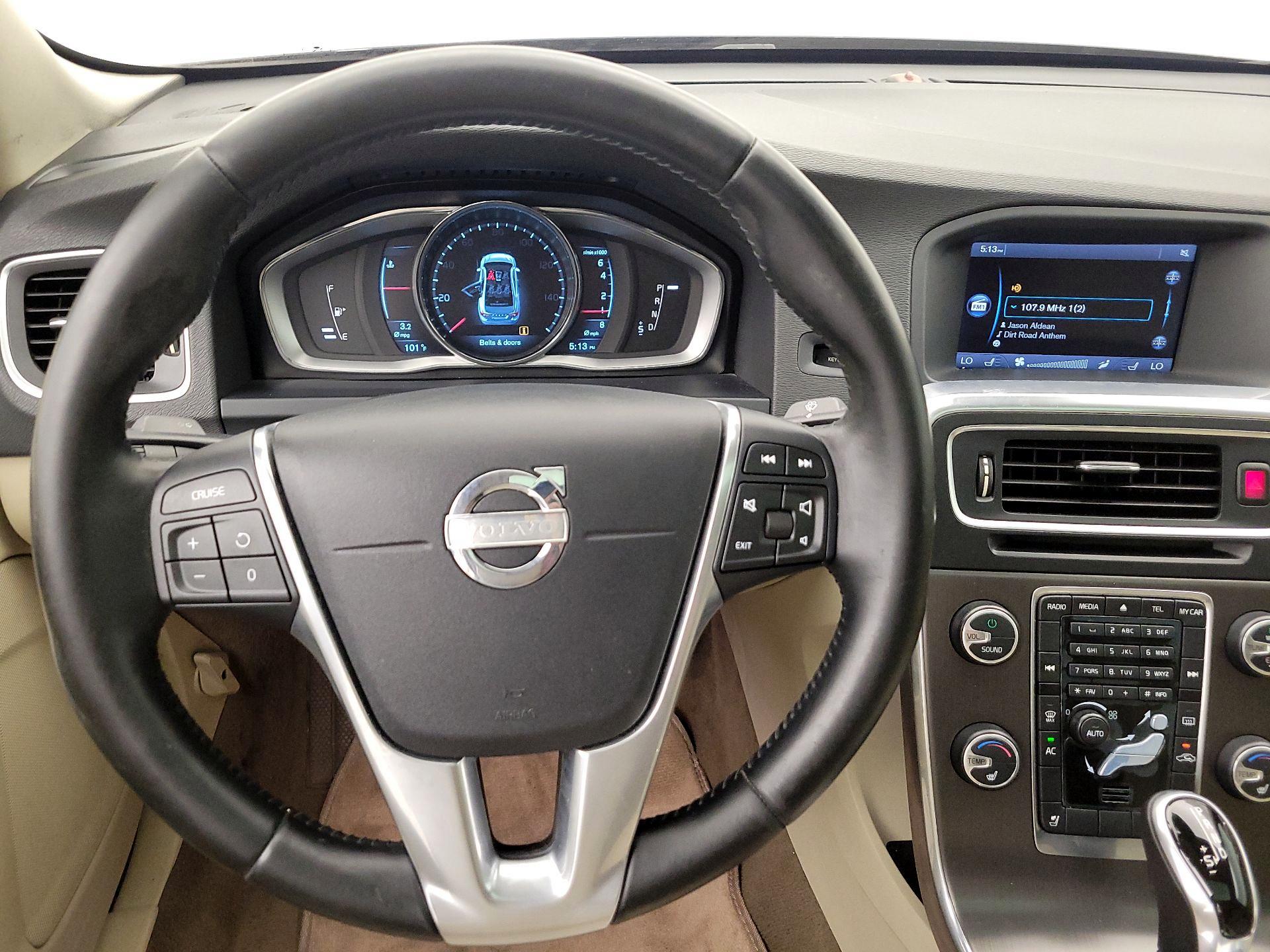 Thumbnail: 2014 Volvo S60 - 10