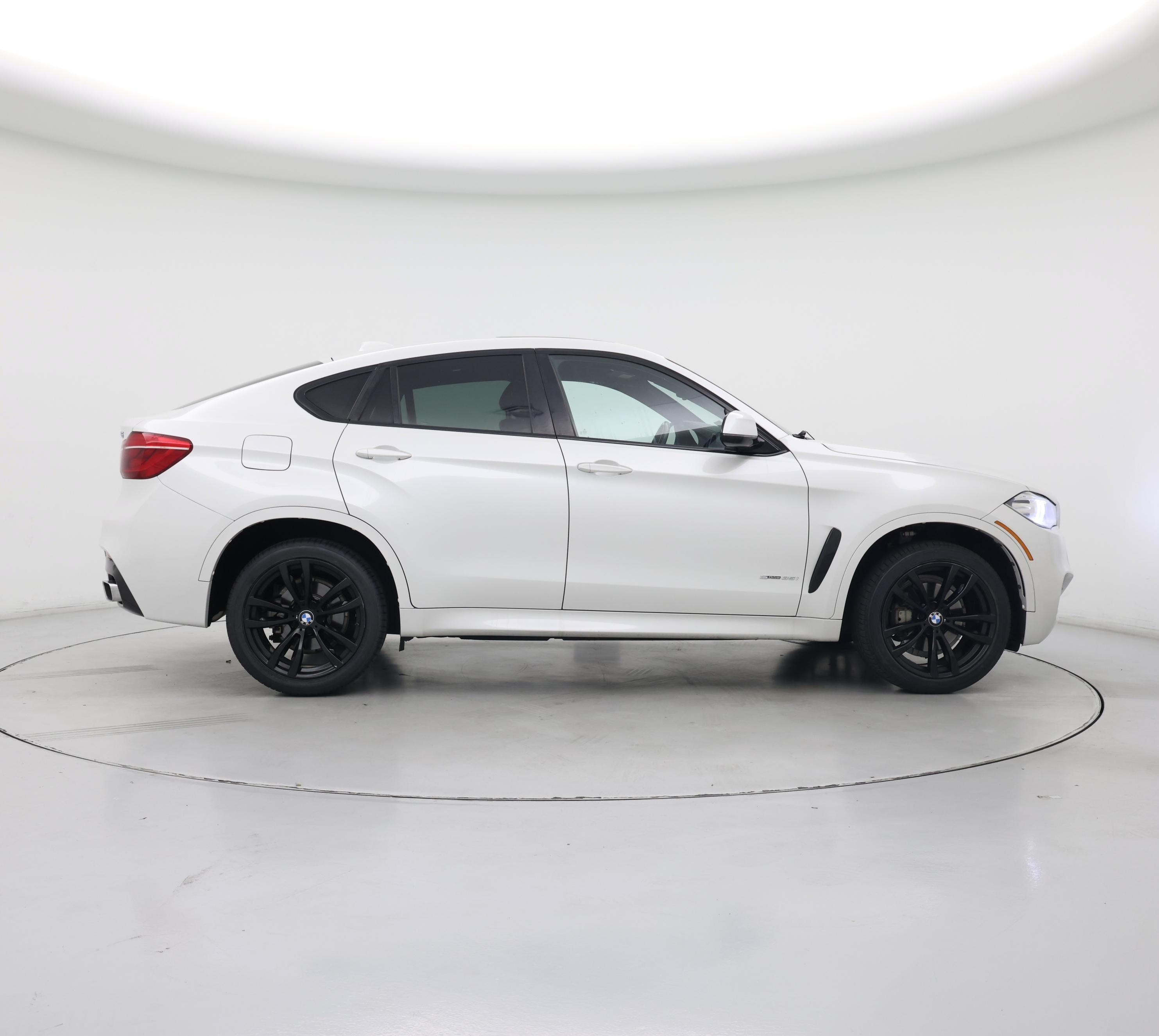 Thumbnail: 2019 BMW X6 - 7