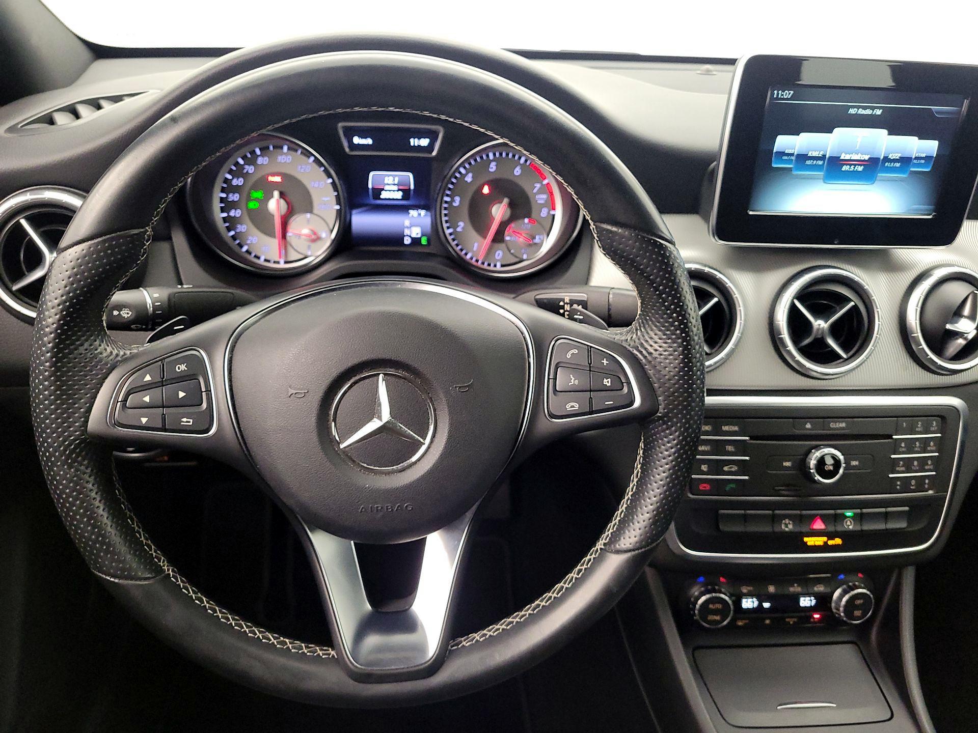 Thumbnail: 2015 Mercedes-Benz CLA - 10