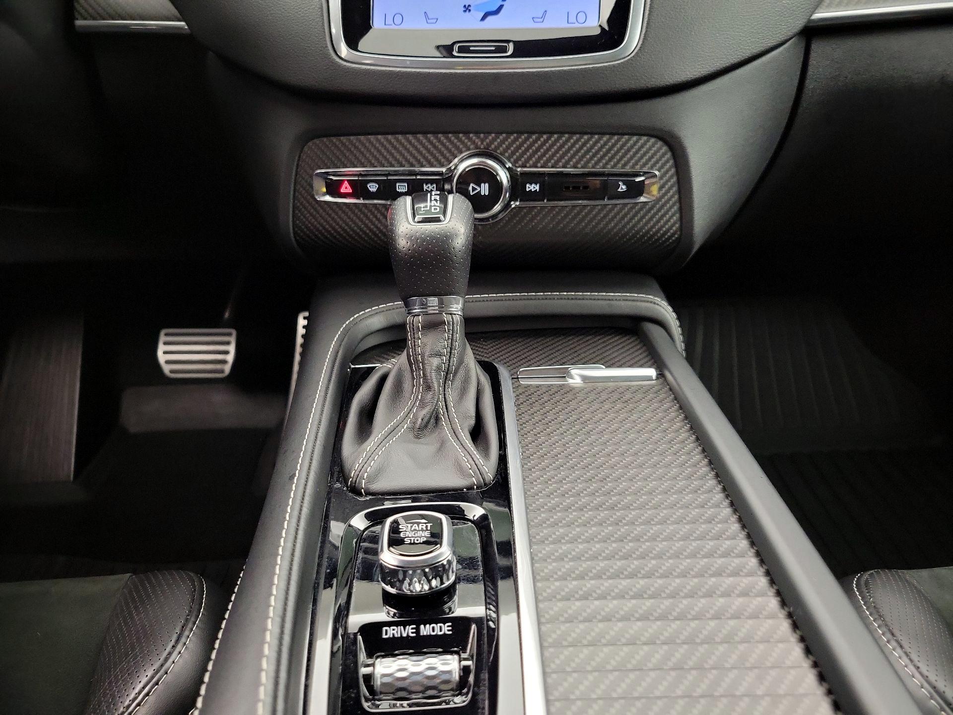 Thumbnail: 2019 Volvo XC90 - 18