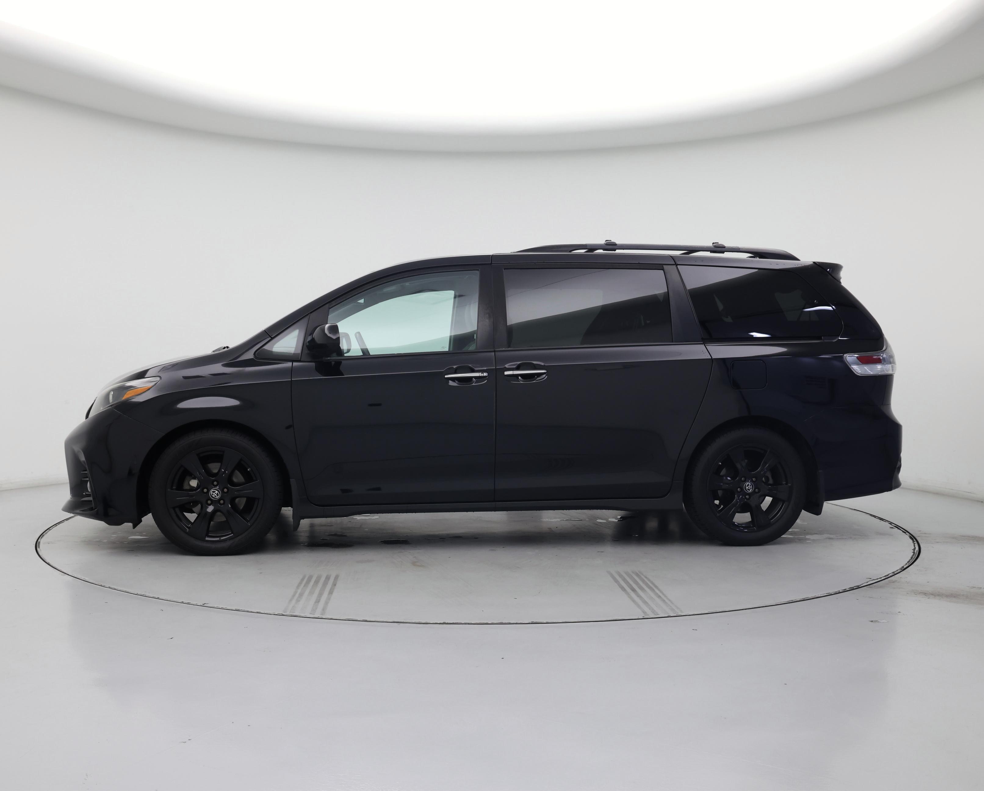 Thumbnail: 2020 Toyota Sienna - 3