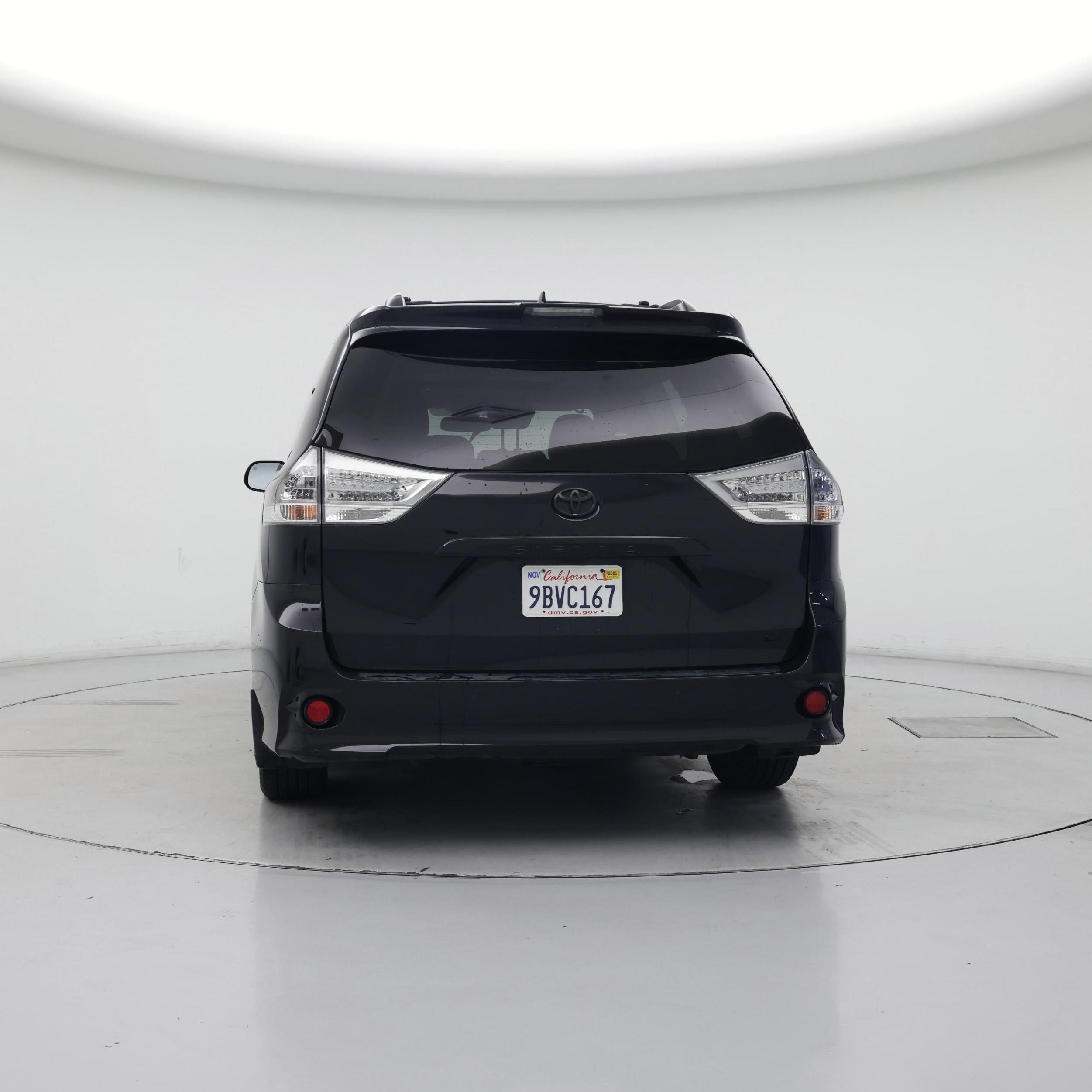 Thumbnail: 2020 Toyota Sienna - 6