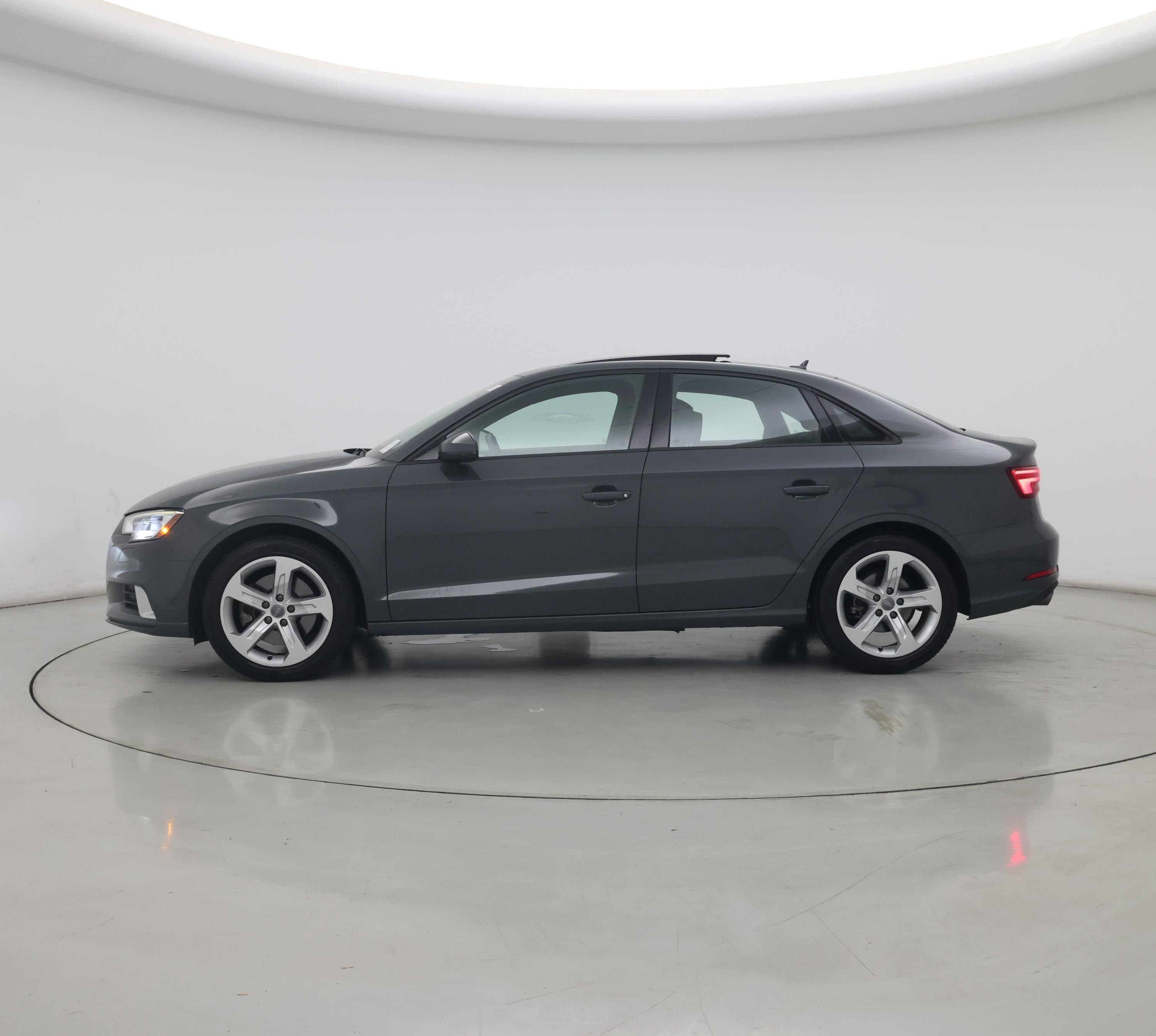 Thumbnail: 2018 Audi A3 - 3