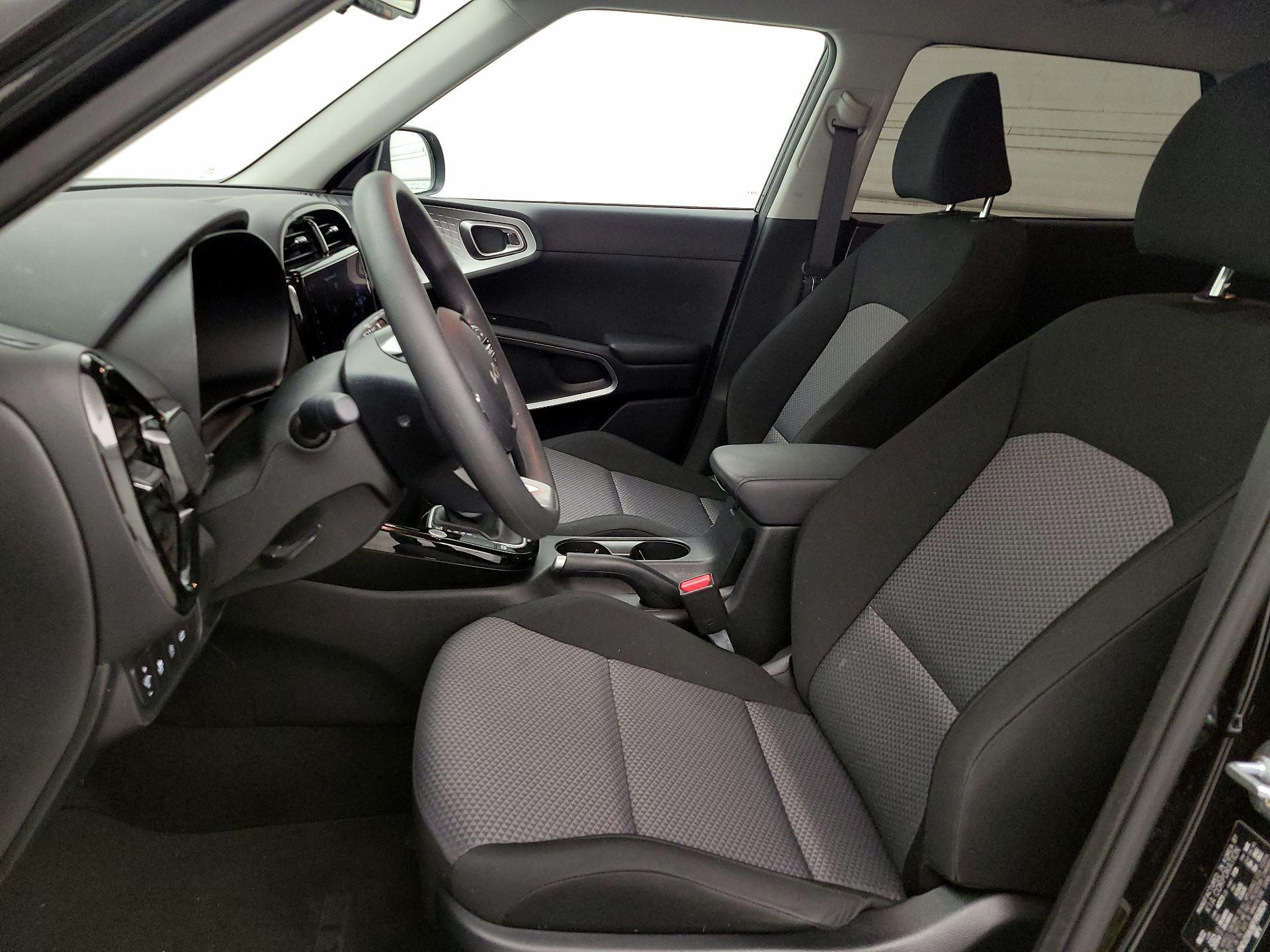 Thumbnail: 2023 Kia Soul - 11