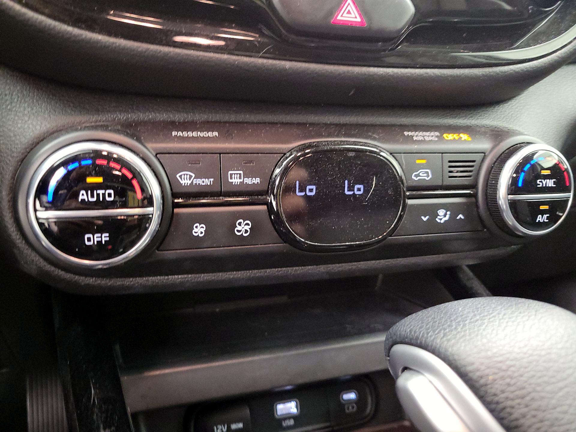 Thumbnail: 2023 Kia Soul - 17