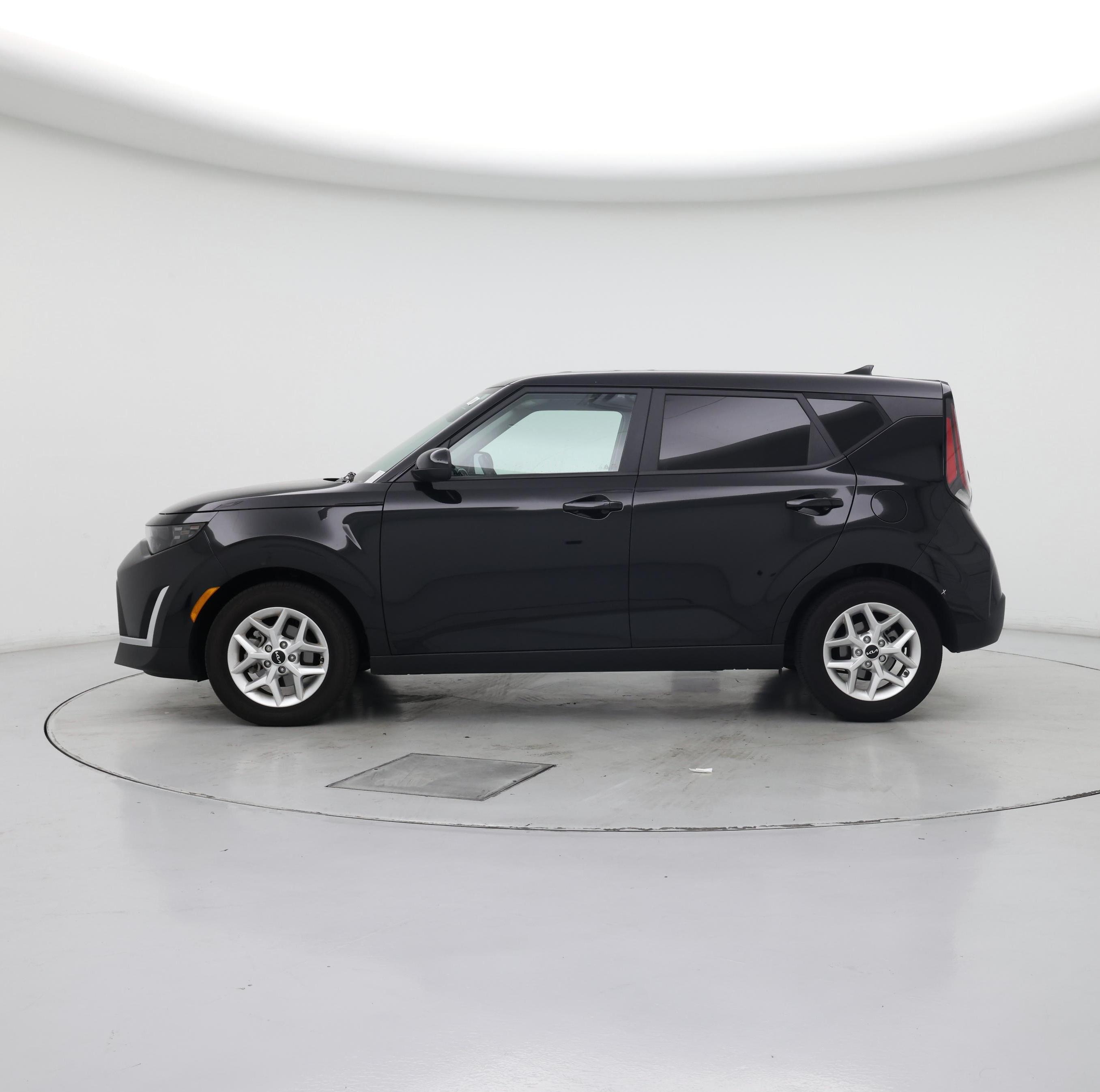 Thumbnail: 2023 Kia Soul - 3
