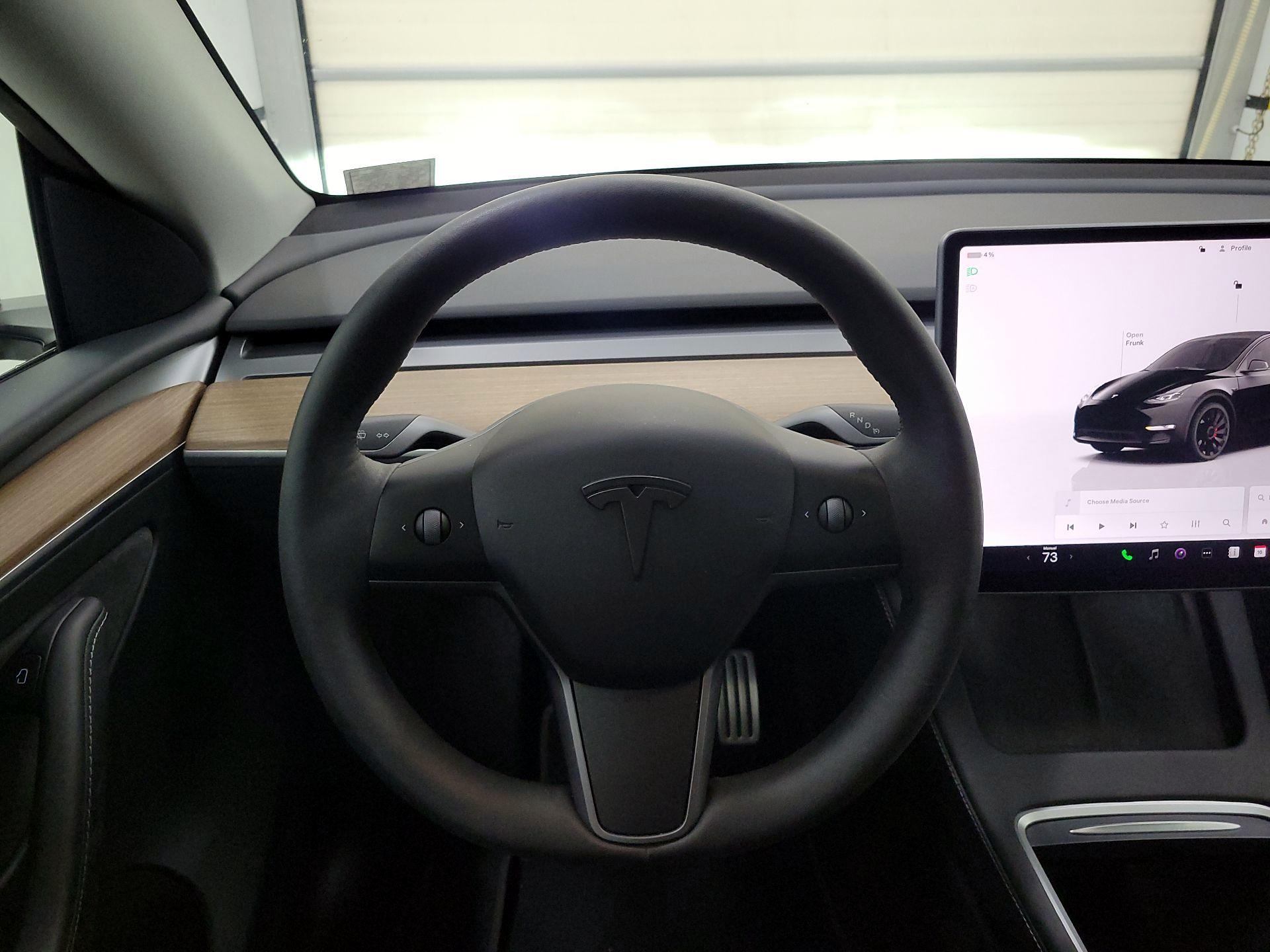 Thumbnail: 2023 Tesla Model Y - 10