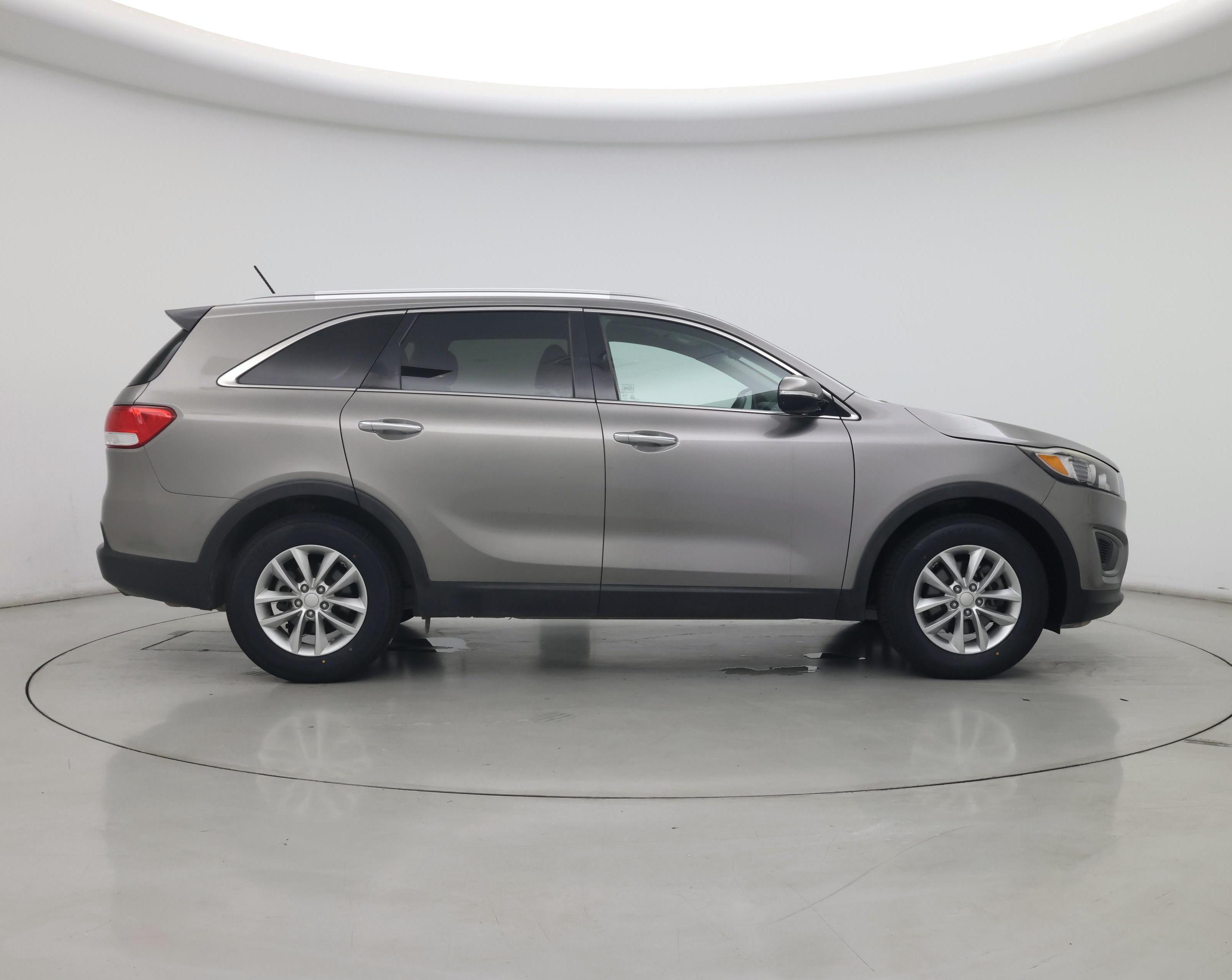 Thumbnail: 2016 Kia Sorento - 7