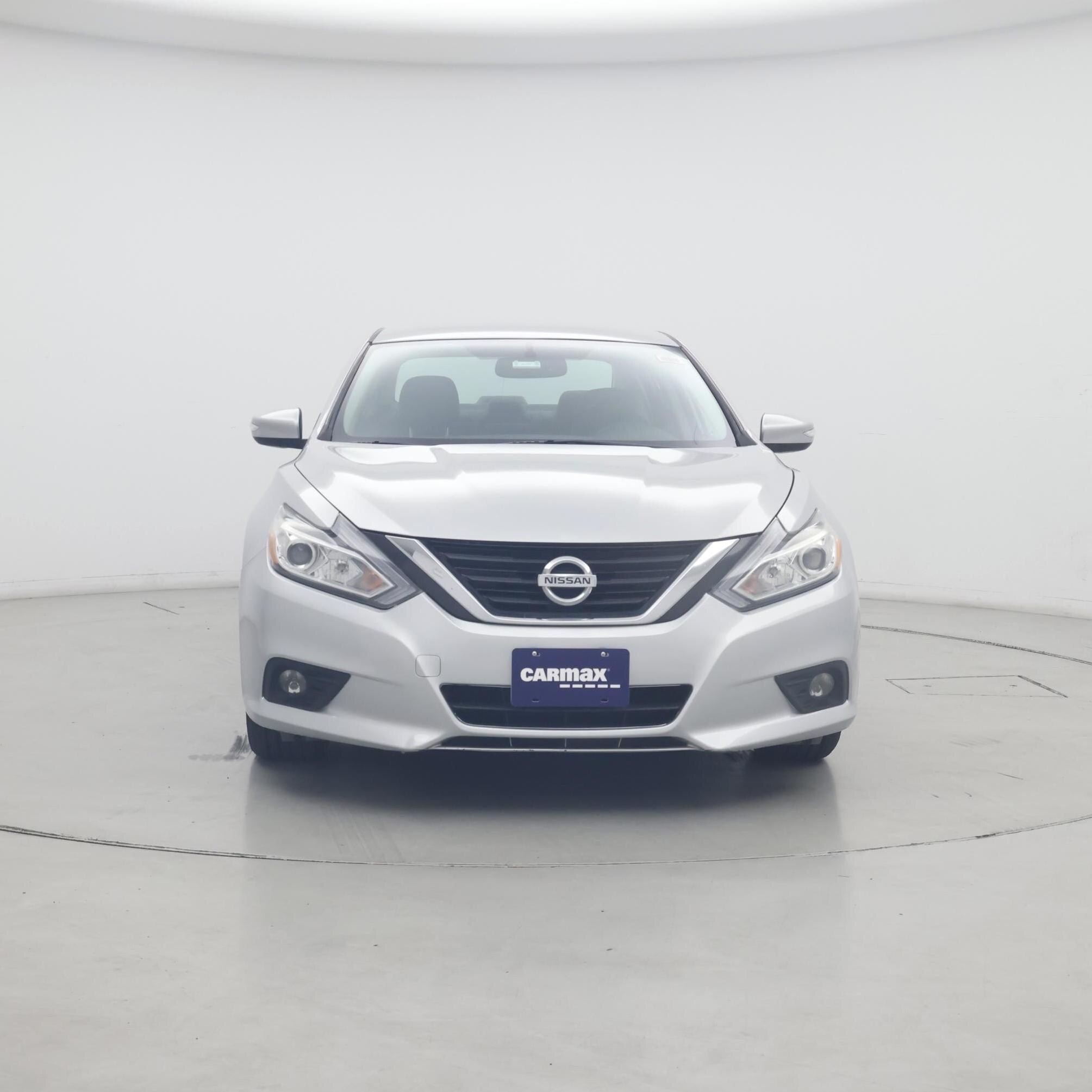 Thumbnail: 2018 Nissan Altima - 5