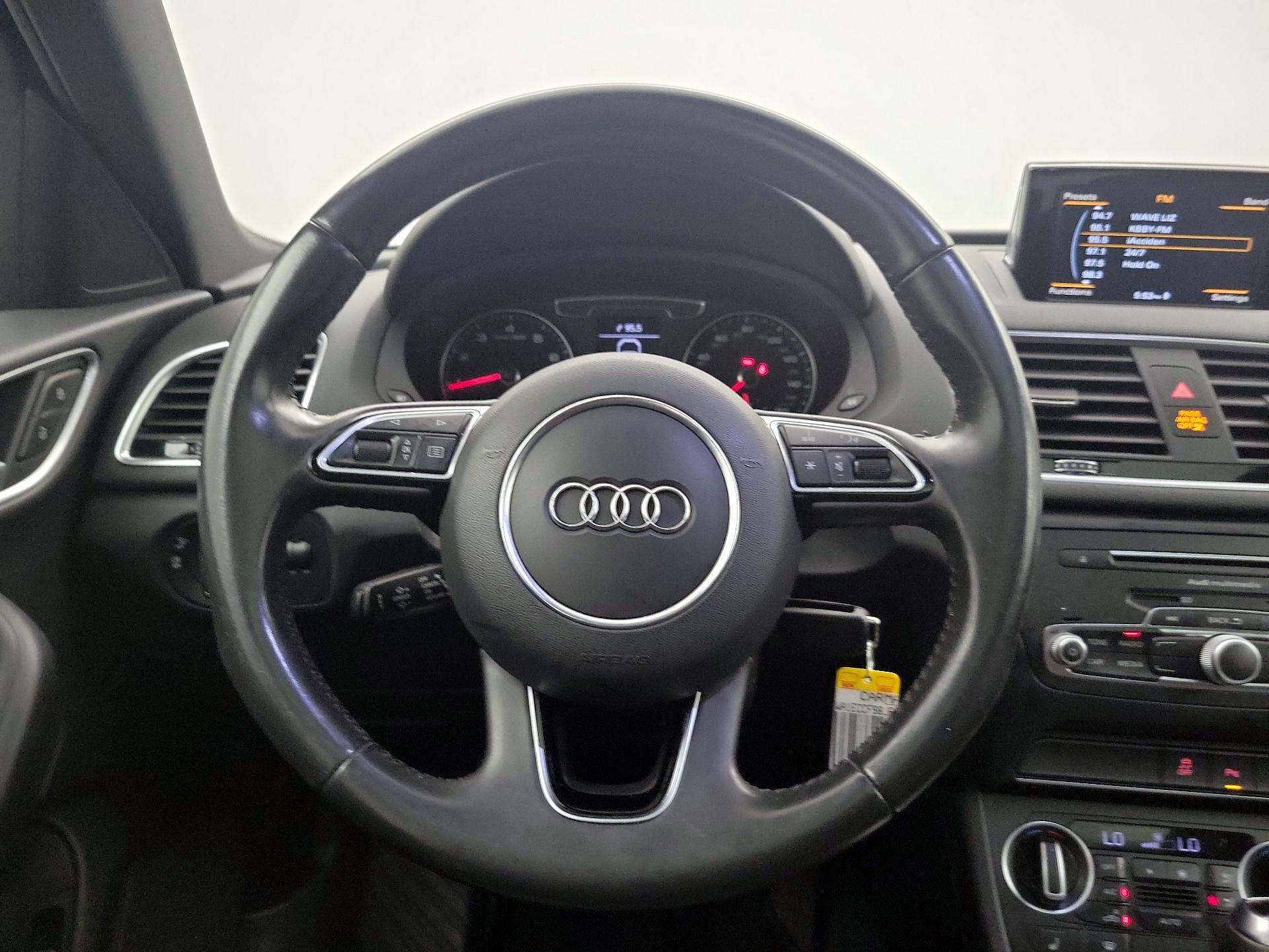 Thumbnail: 2018 Audi Q3 - 10