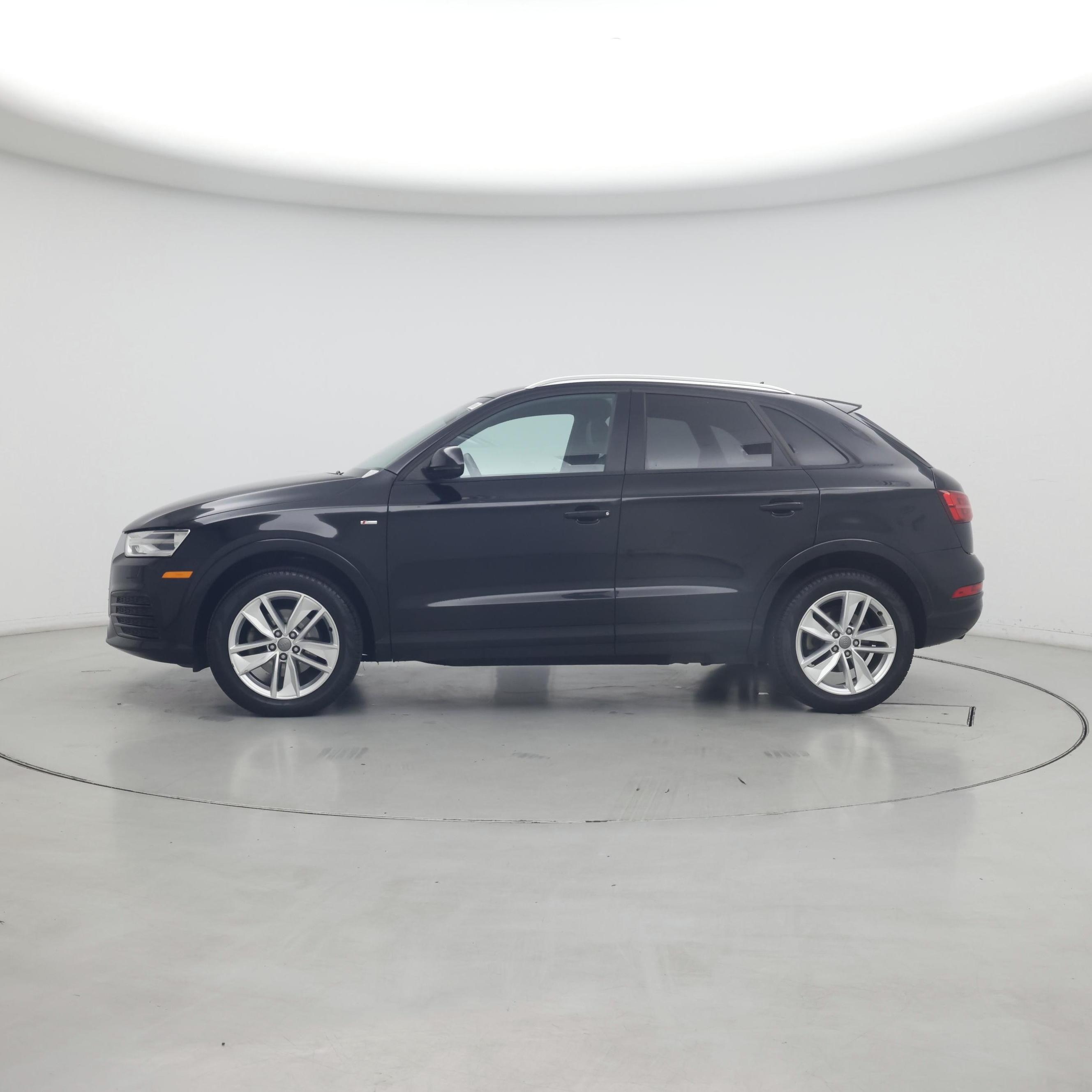 Thumbnail: 2018 Audi Q3 - 3