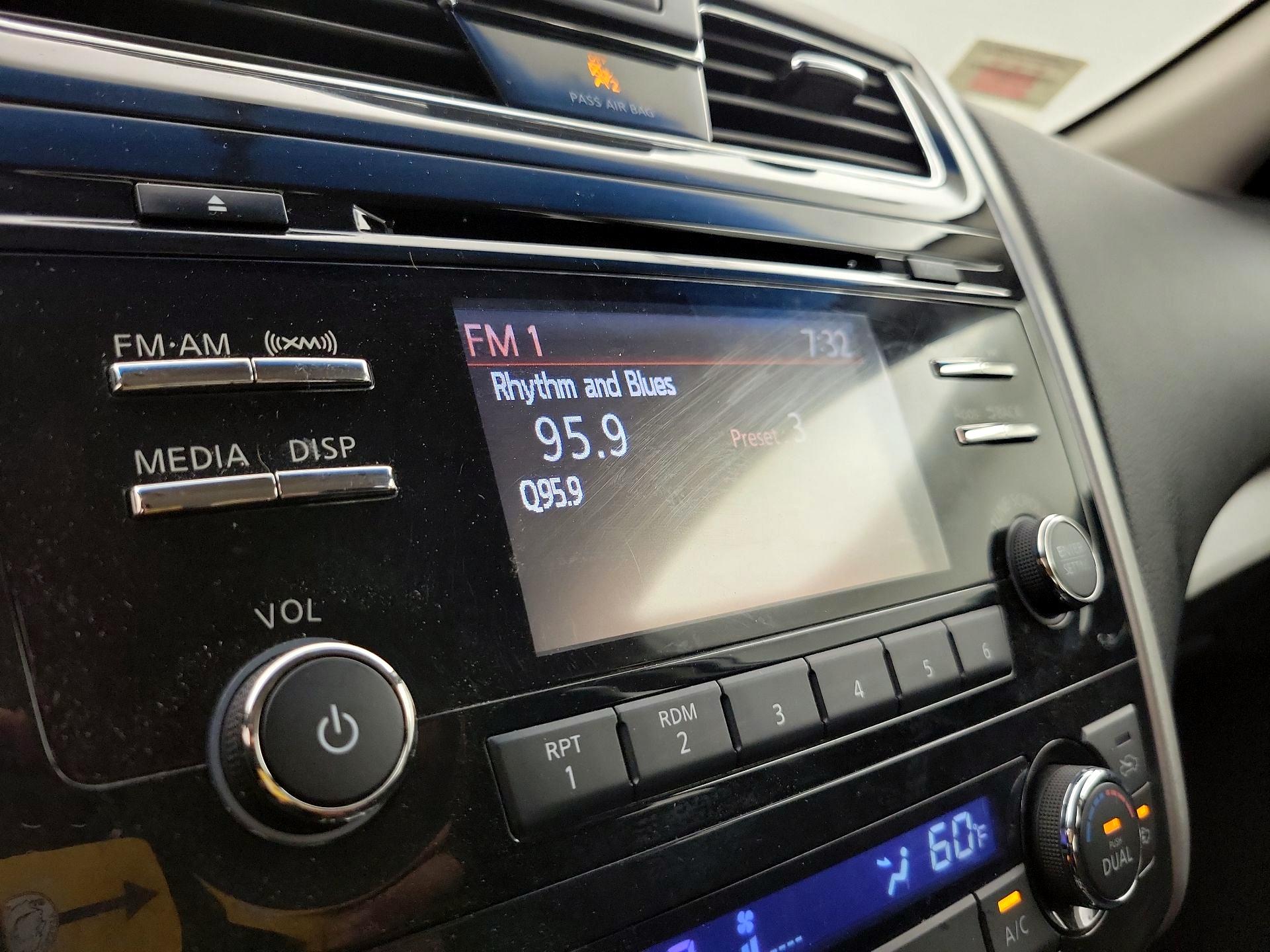 Thumbnail: 2014 Nissan Altima - 15