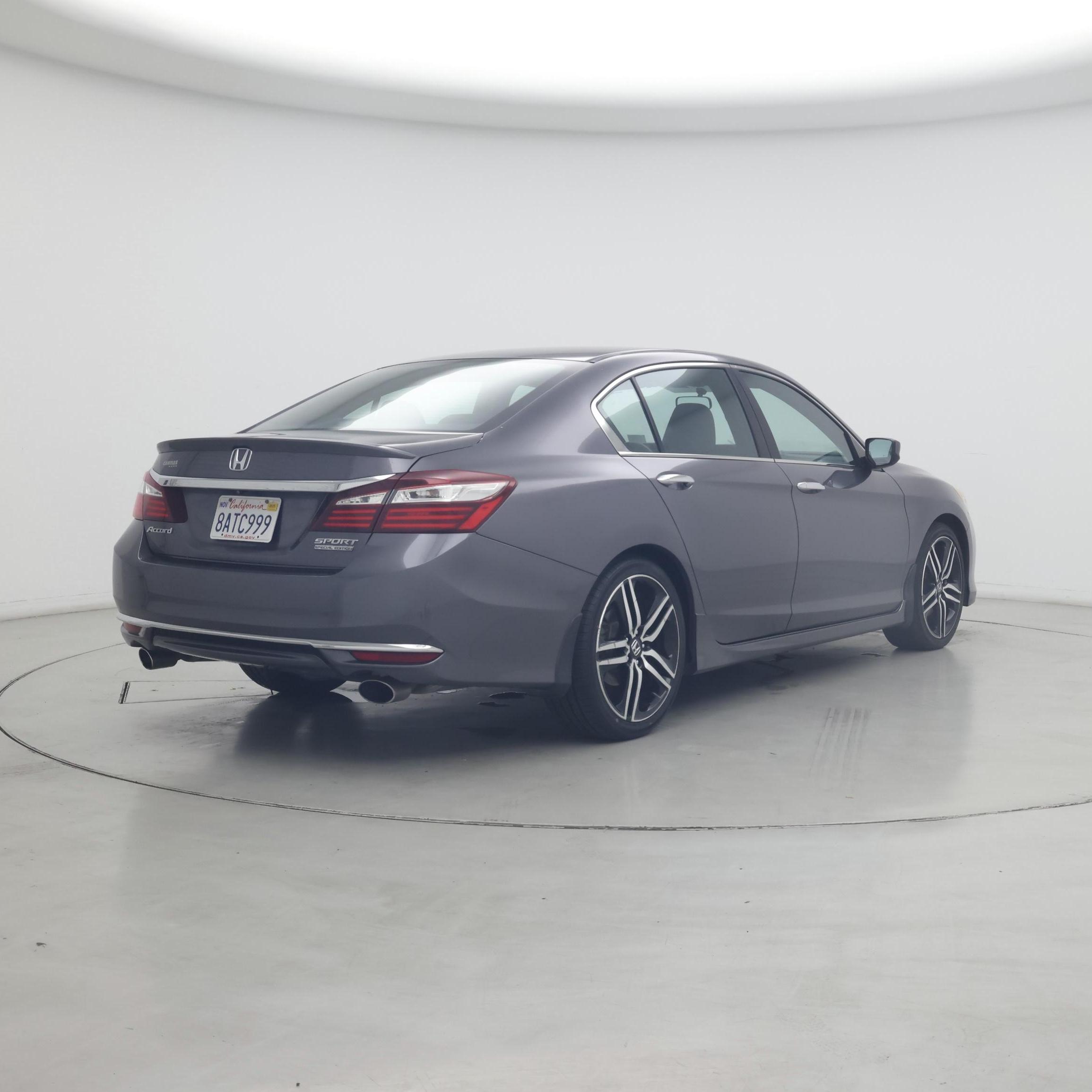 Thumbnail: 2017 Honda Accord - 8