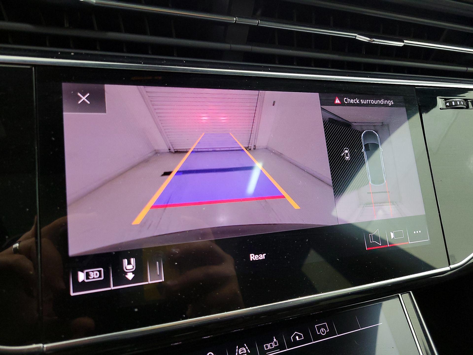 Thumbnail: 2019 Audi Q8 - 15
