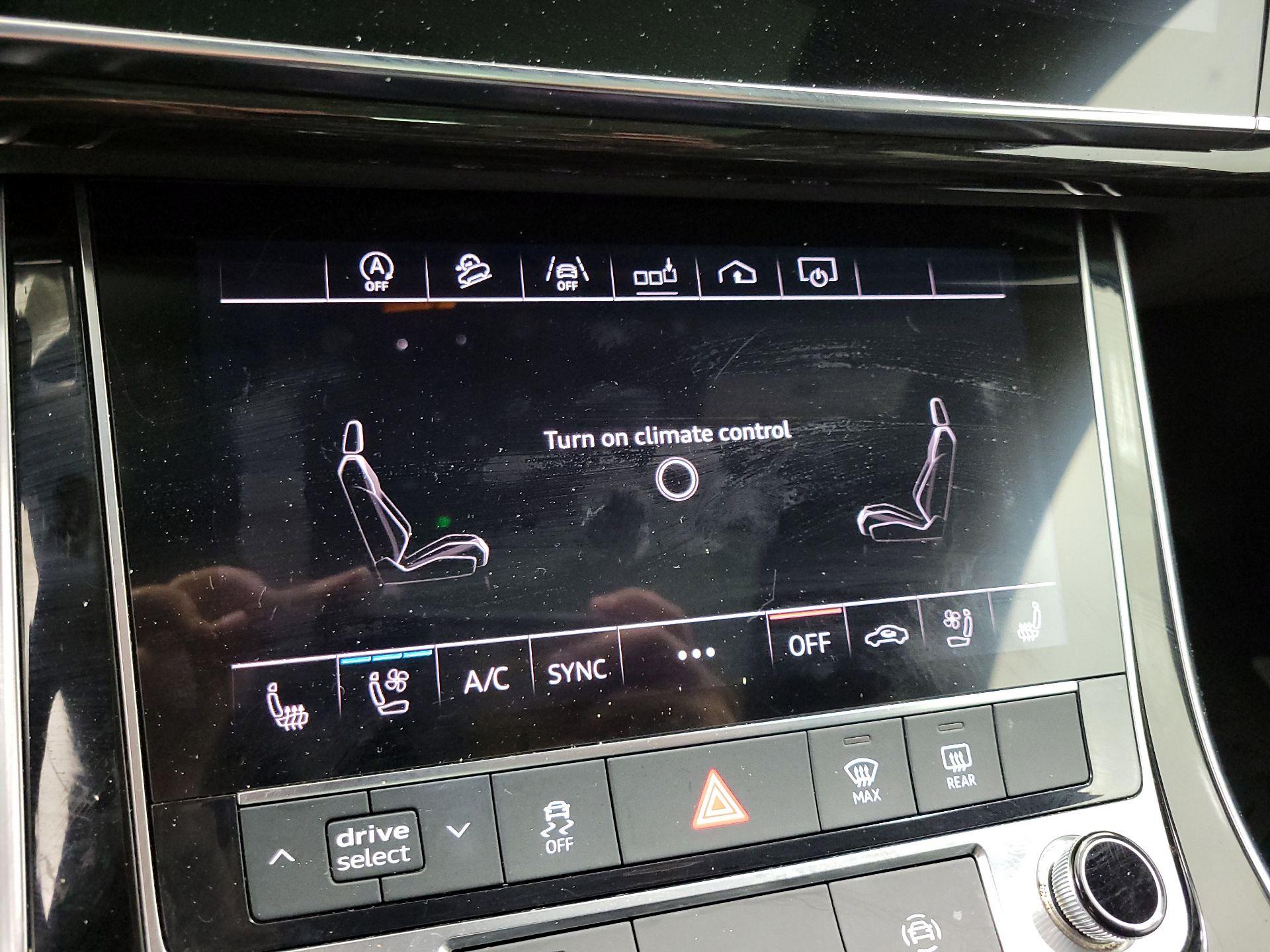 Thumbnail: 2019 Audi Q8 - 17
