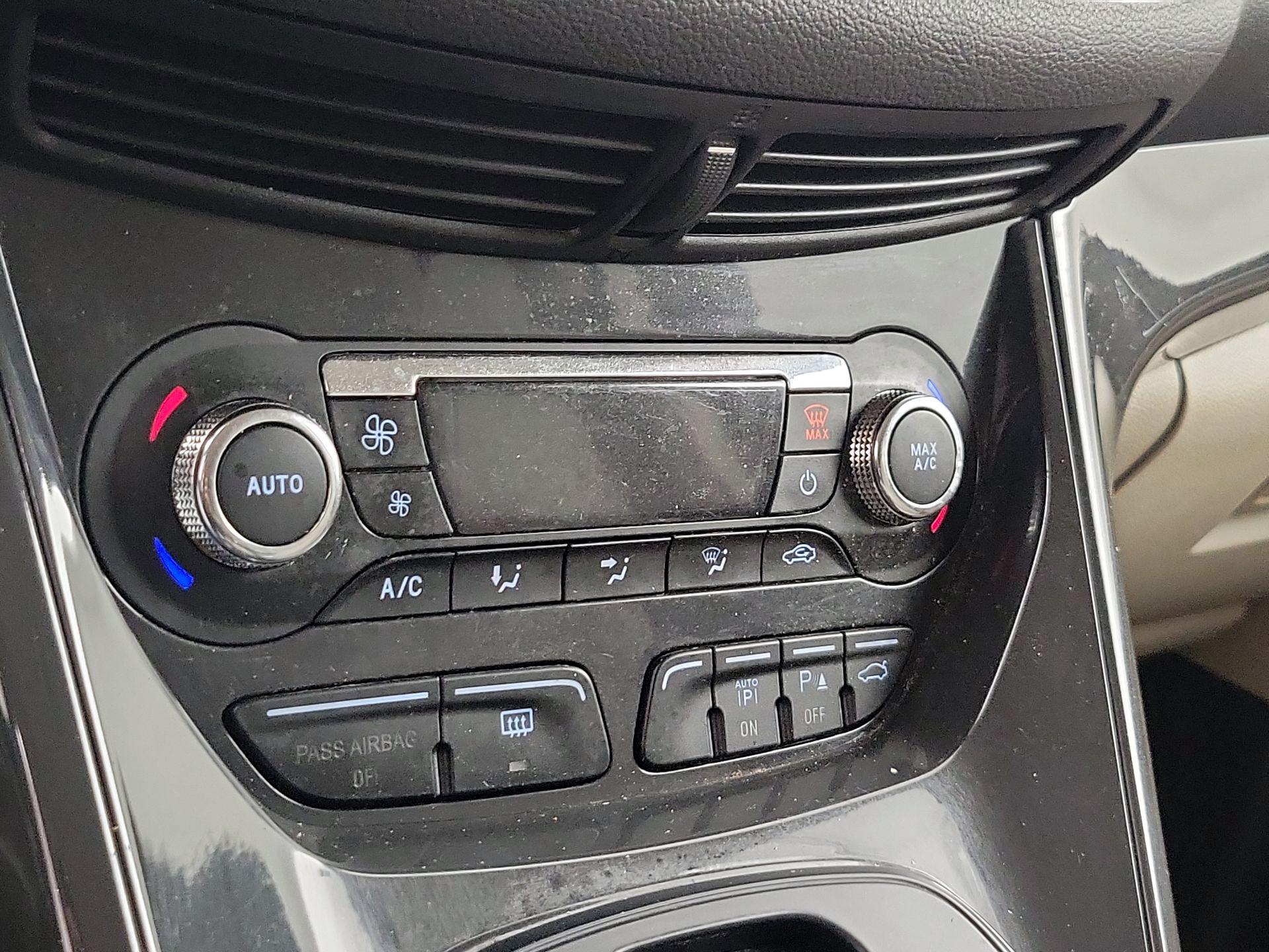Thumbnail: 2014 Ford Escape - 16