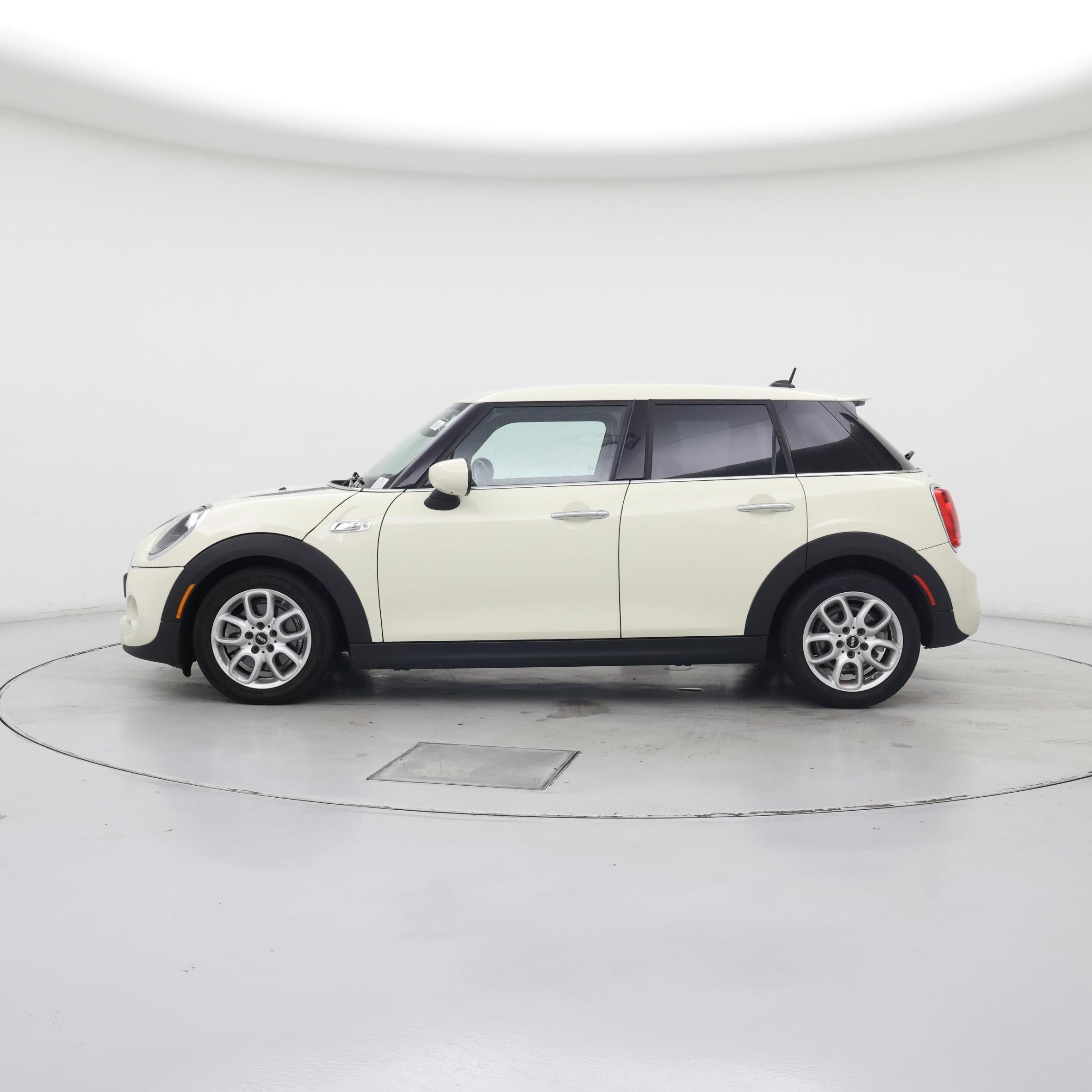 Thumbnail: 2020 MINI Cooper Hardtop - 3