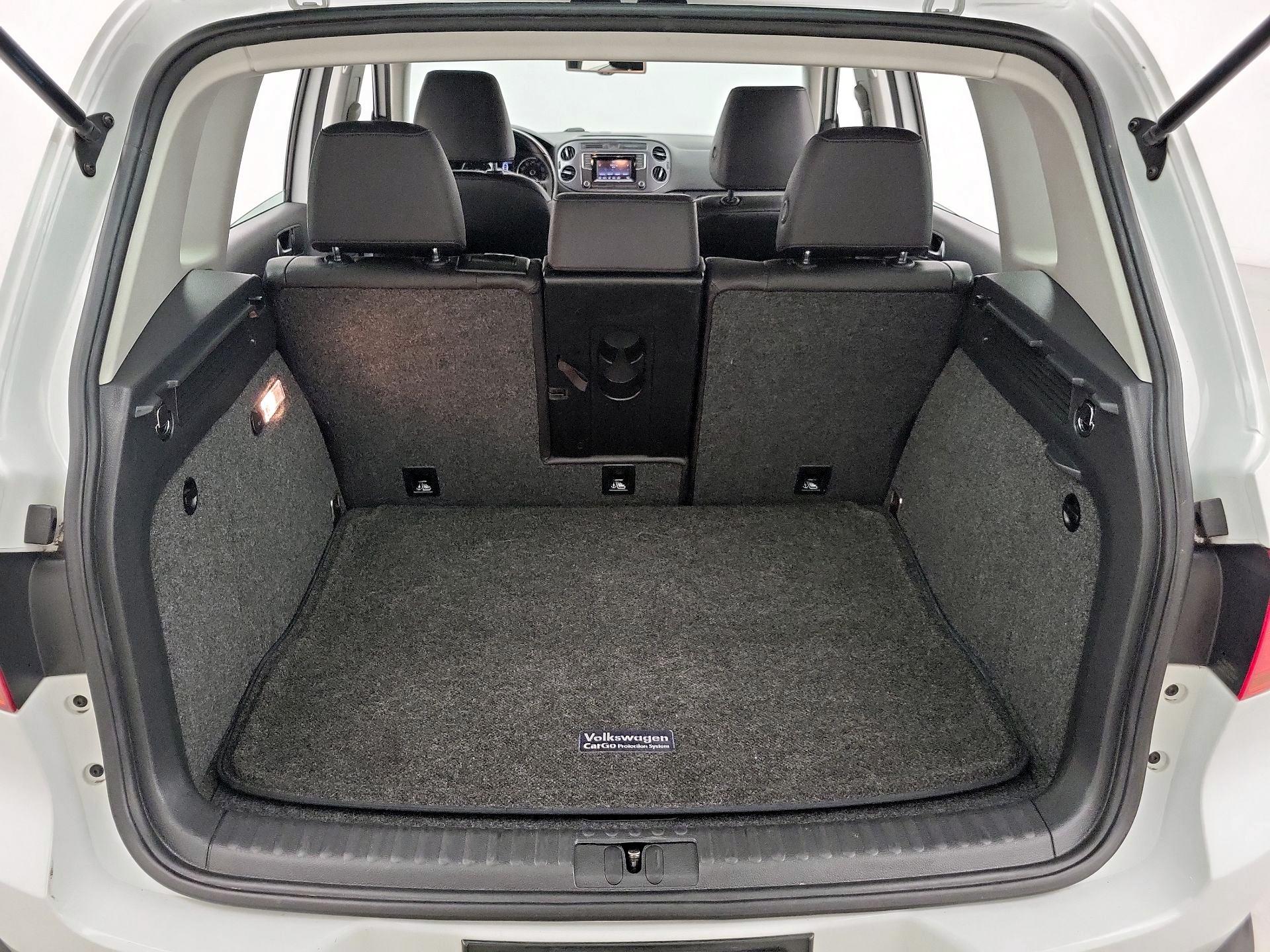 Thumbnail: 2016 Volkswagen Tiguan - 20