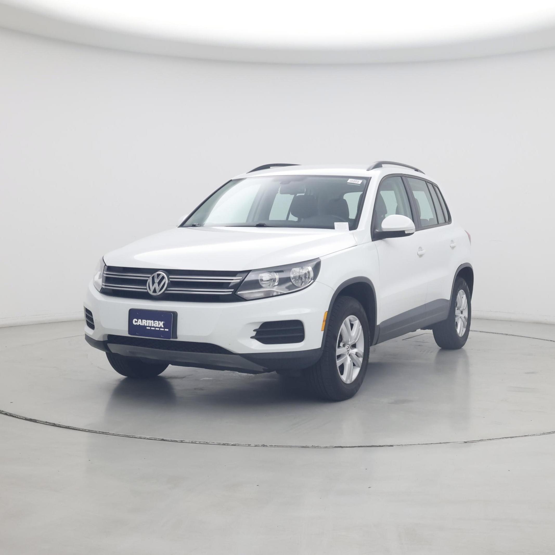 Thumbnail: 2016 Volkswagen Tiguan - 4