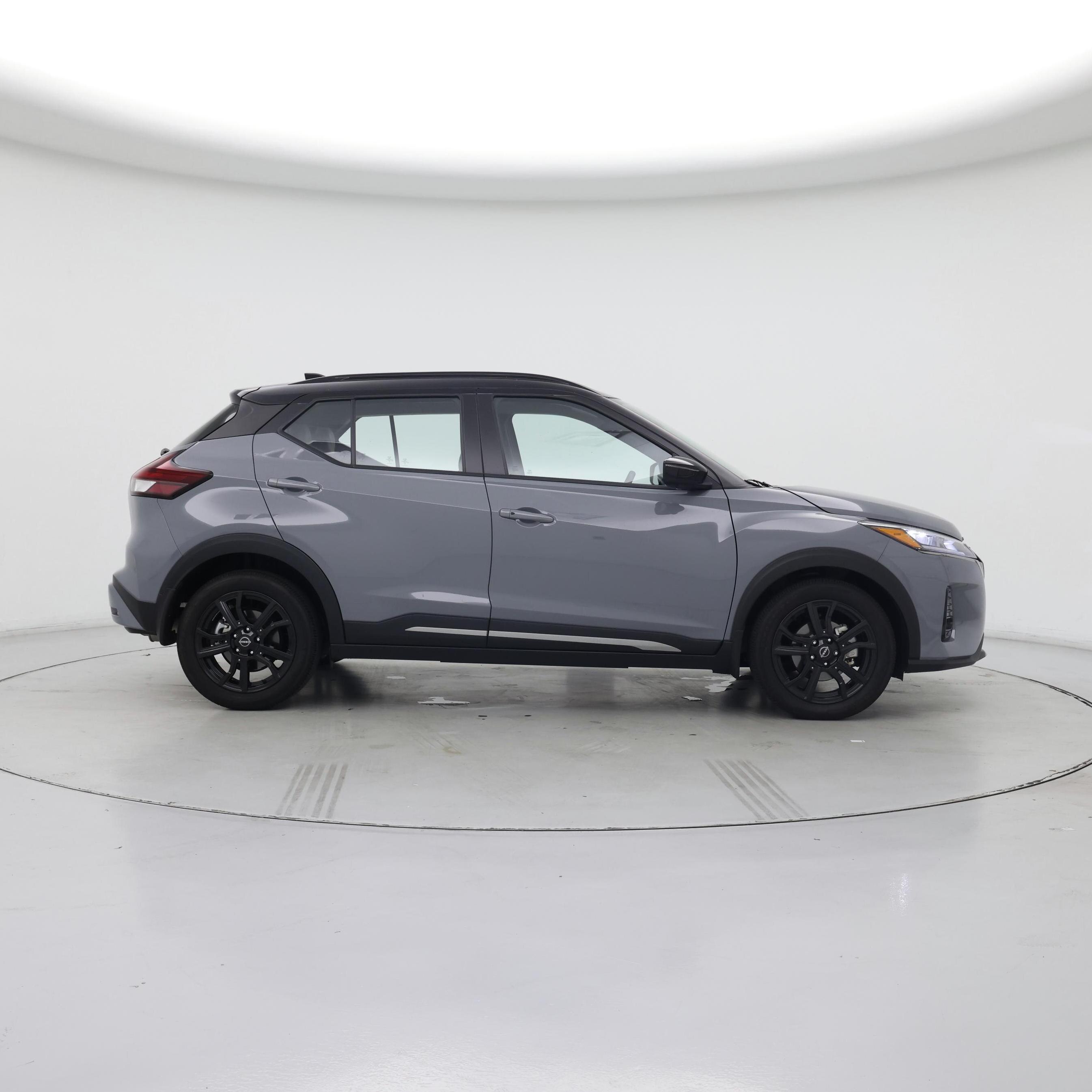 Thumbnail: 2023 Nissan Kicks - 7