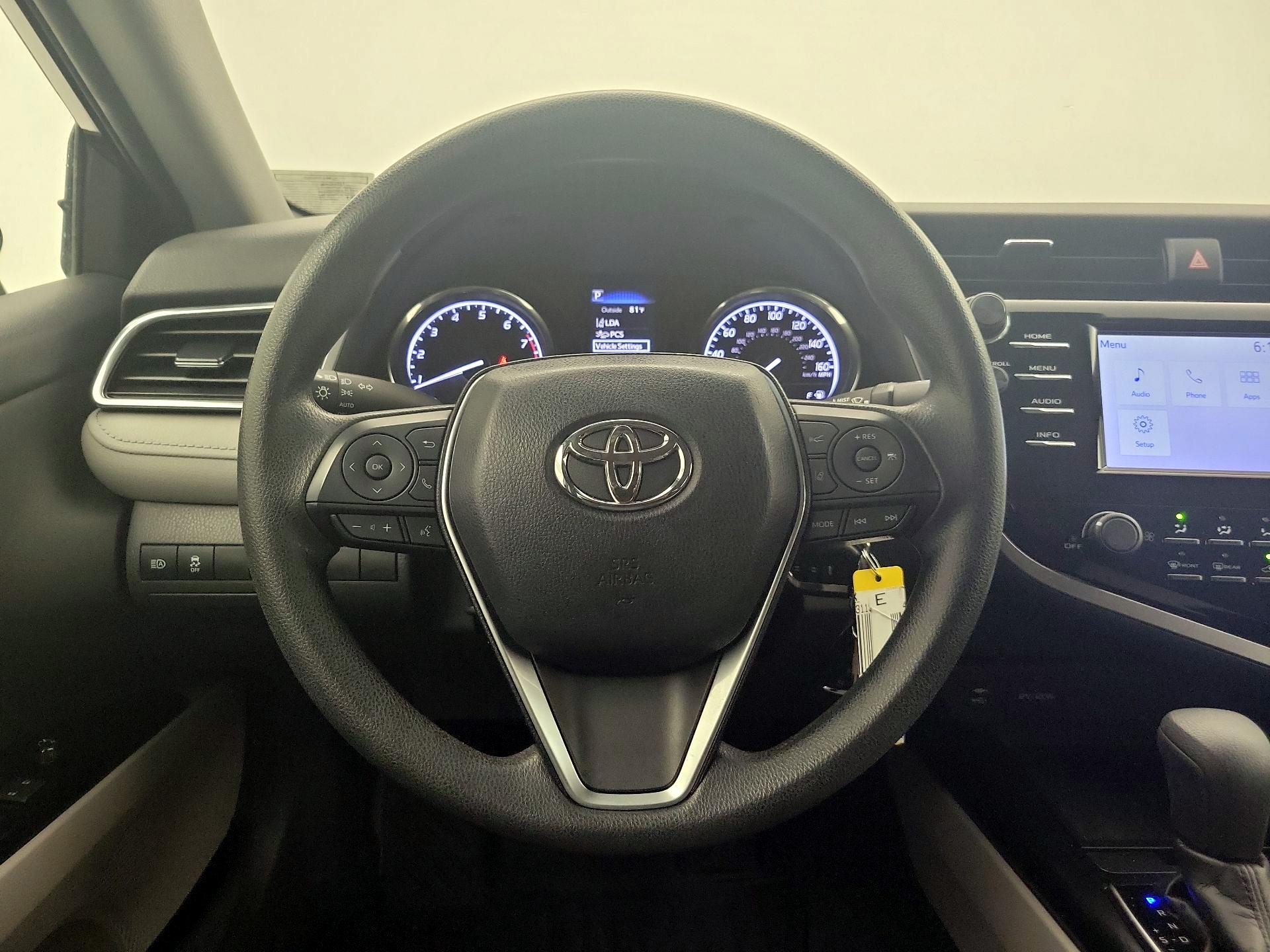 Thumbnail: 2018 Toyota Camry - 10