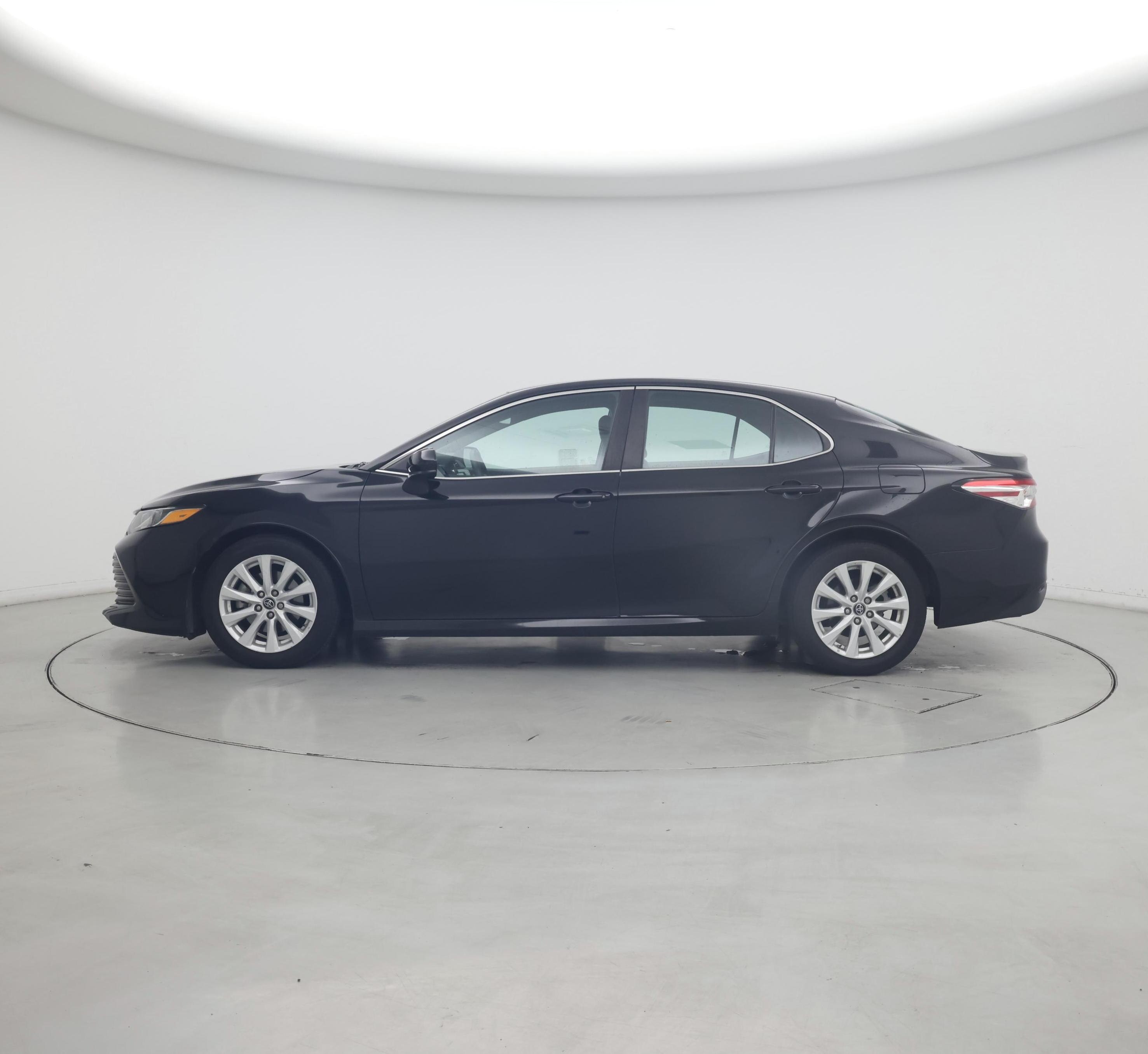 Thumbnail: 2018 Toyota Camry - 3
