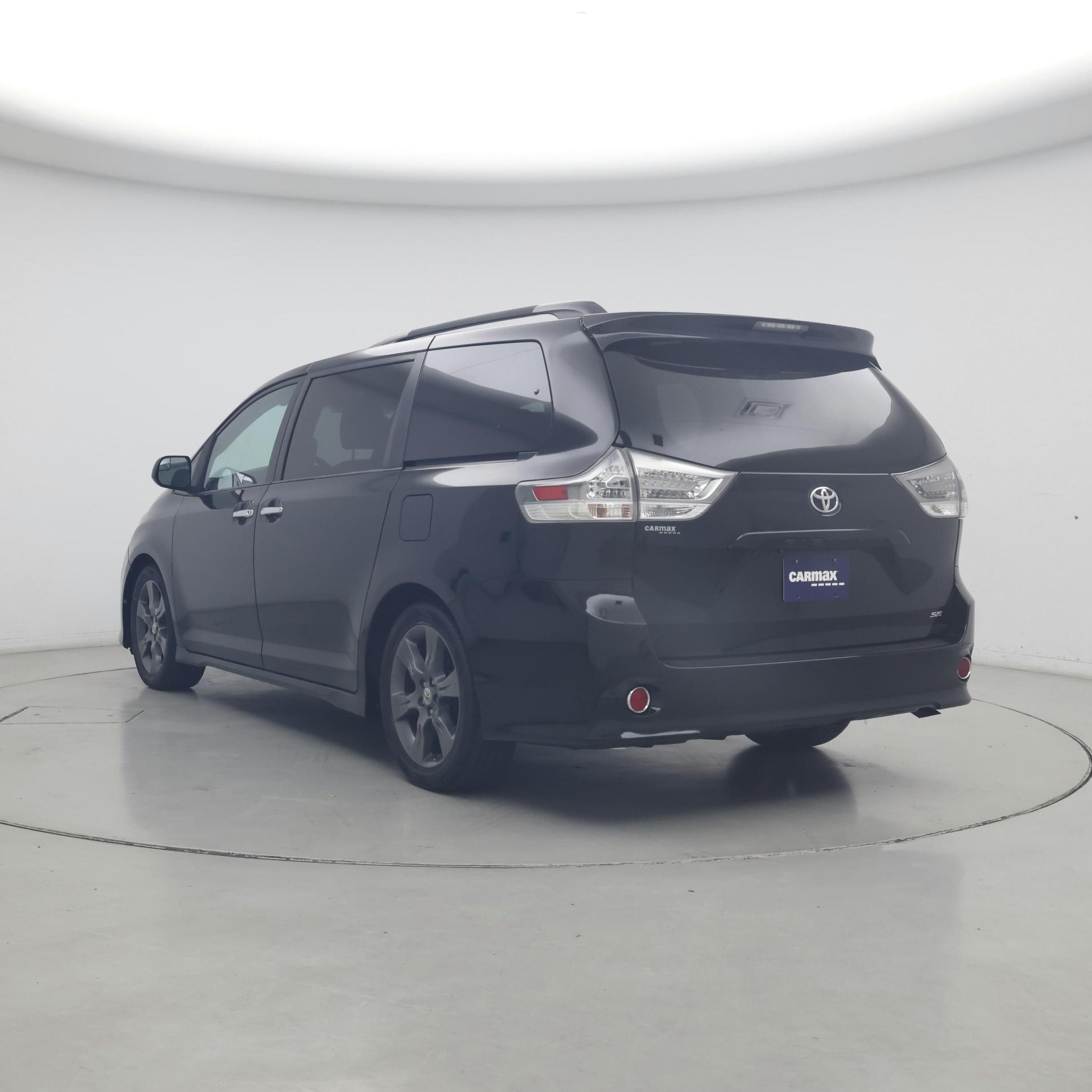Thumbnail: 2015 Toyota Sienna - 2