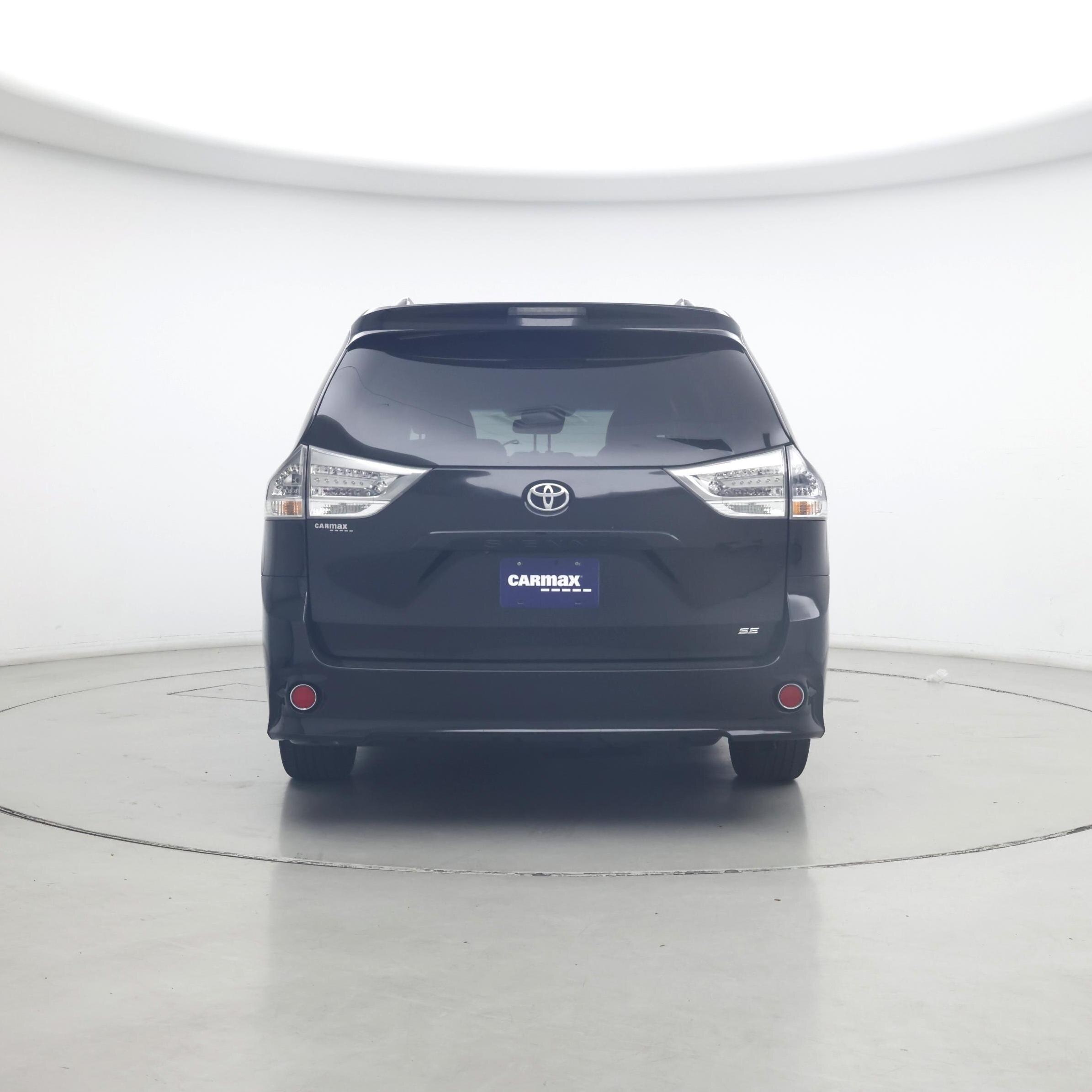 Thumbnail: 2015 Toyota Sienna - 6