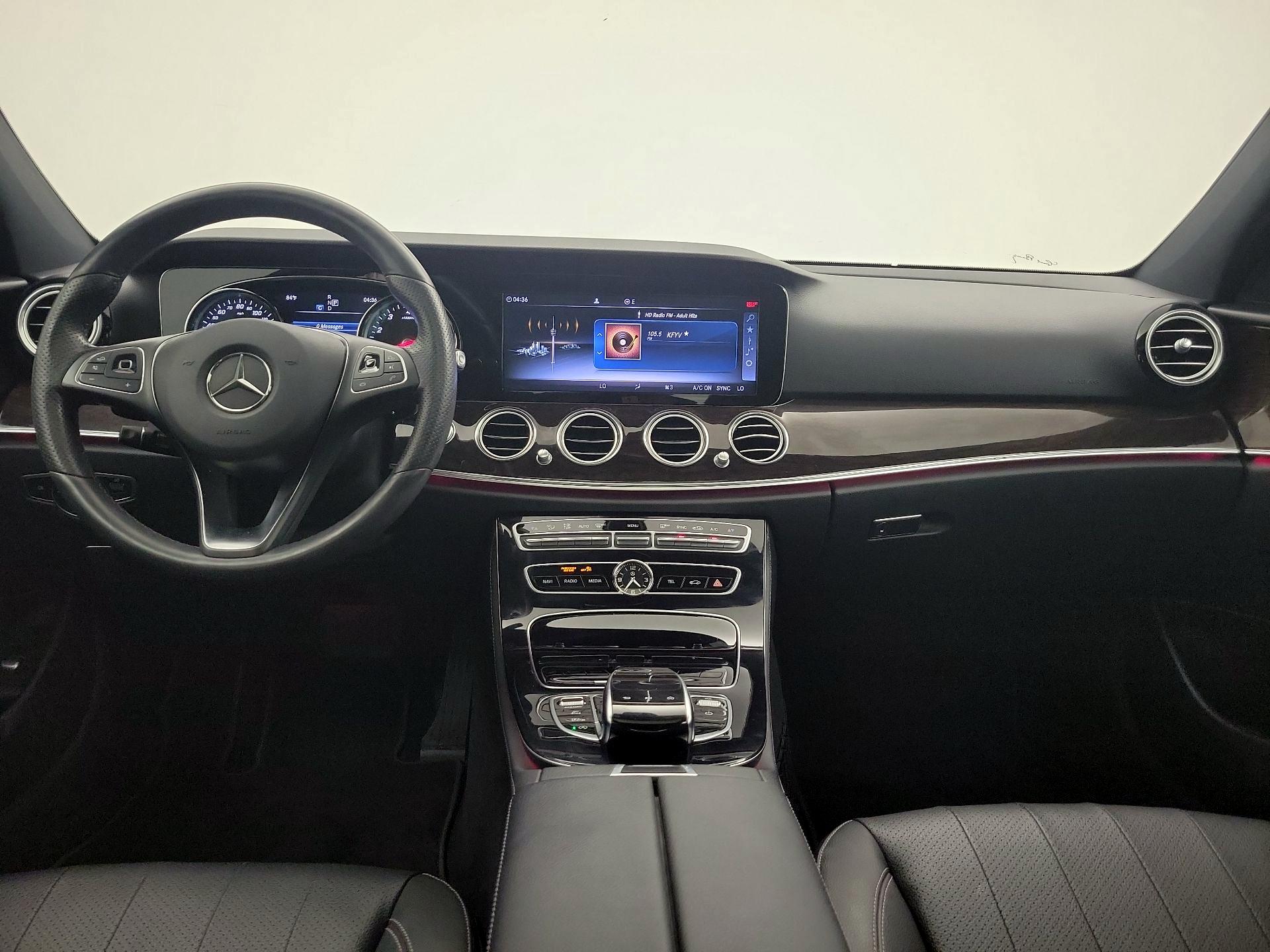 Thumbnail: 2017 Mercedes-Benz E-Class - 9