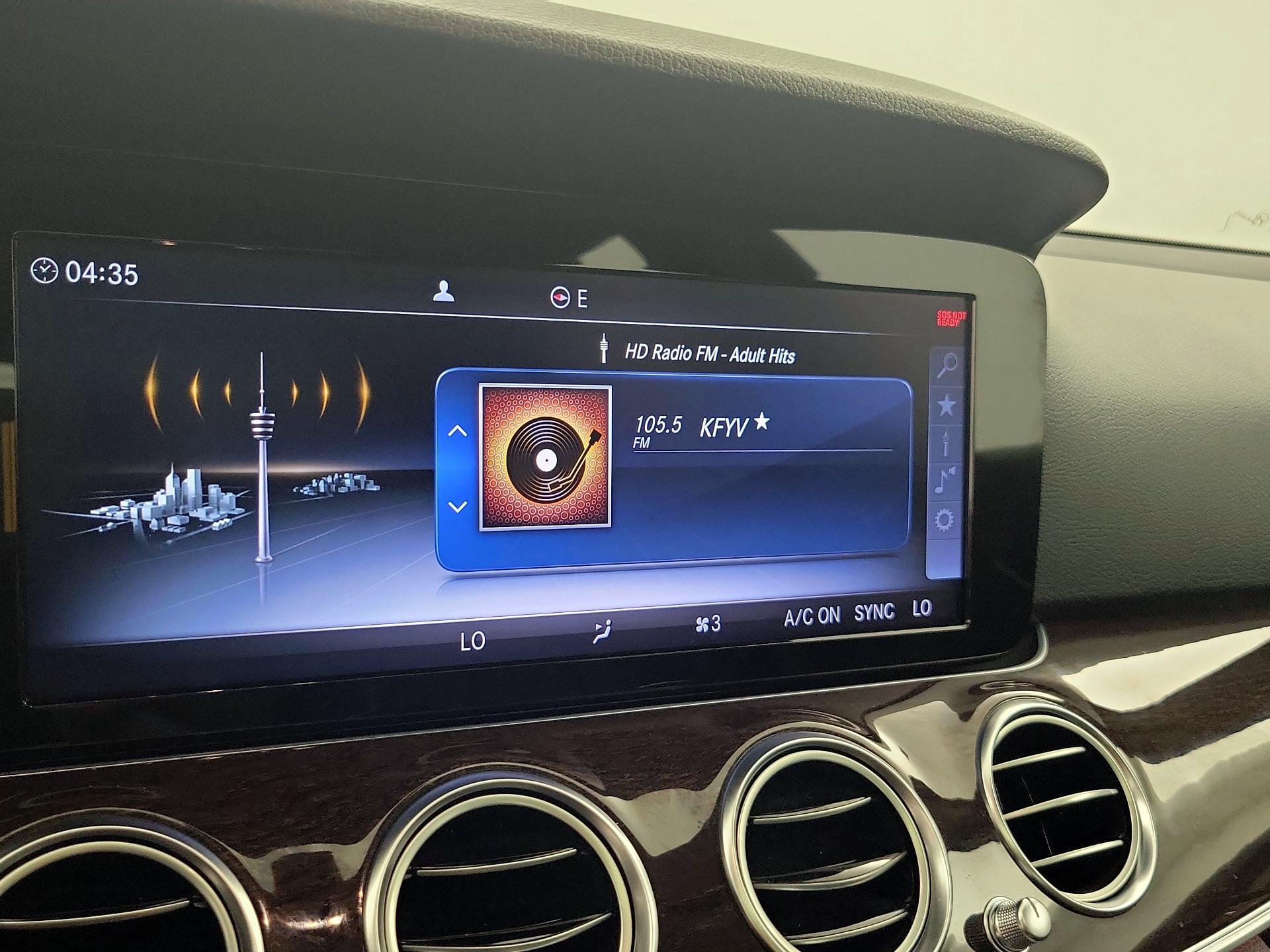 Thumbnail: 2017 Mercedes-Benz E-Class - 16