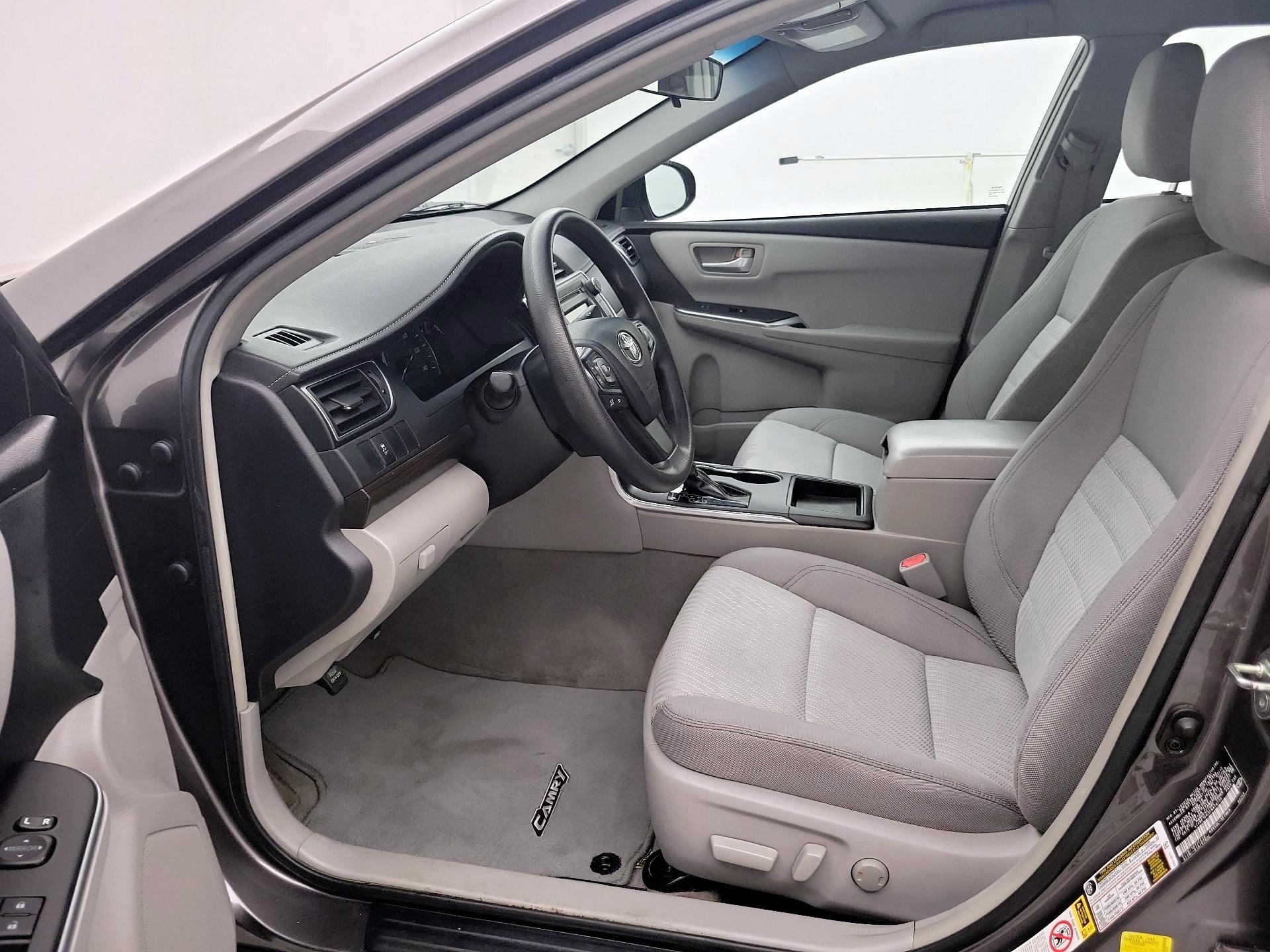 Thumbnail: 2015 Toyota Camry - 11