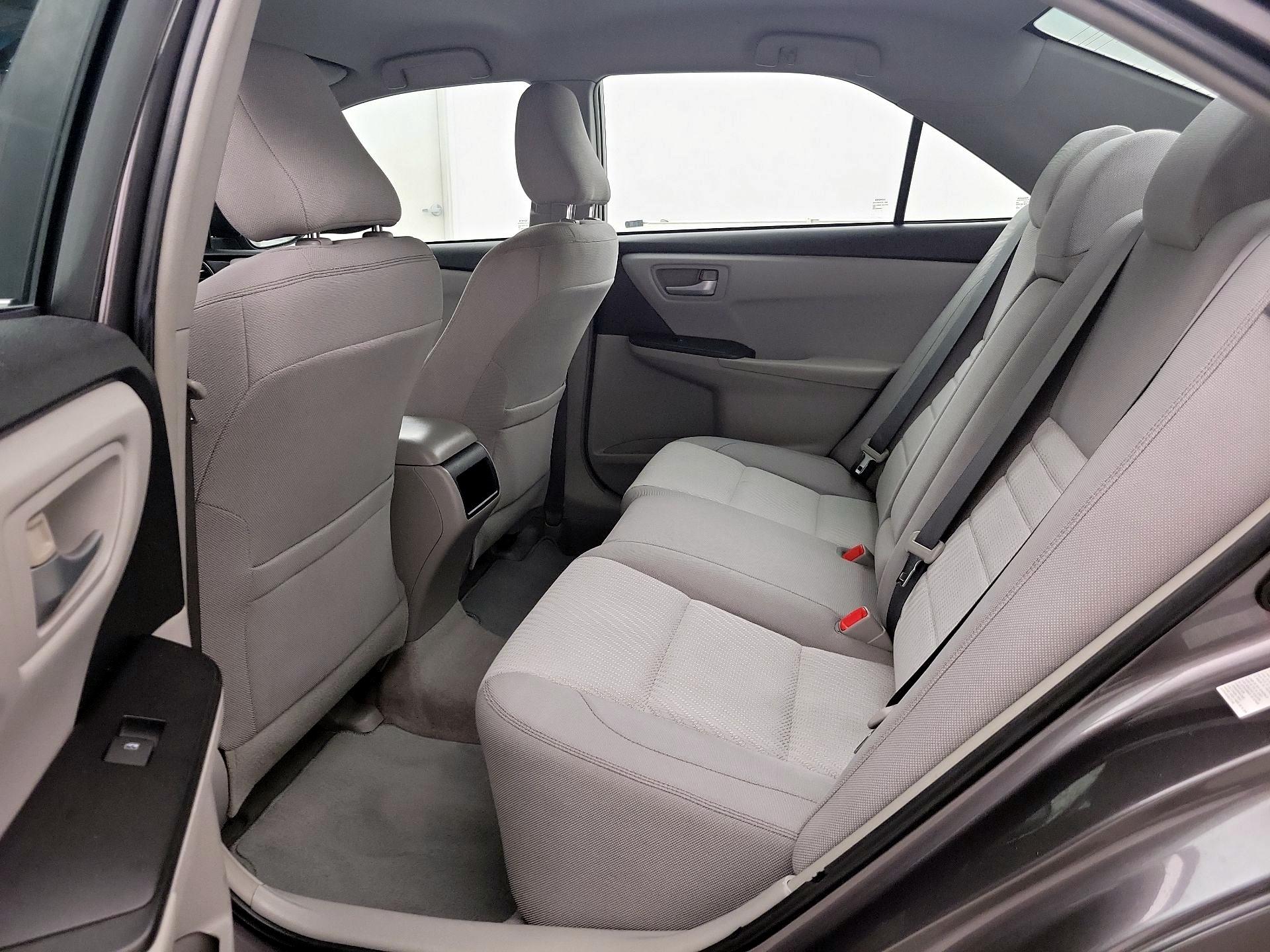 Thumbnail: 2015 Toyota Camry - 19