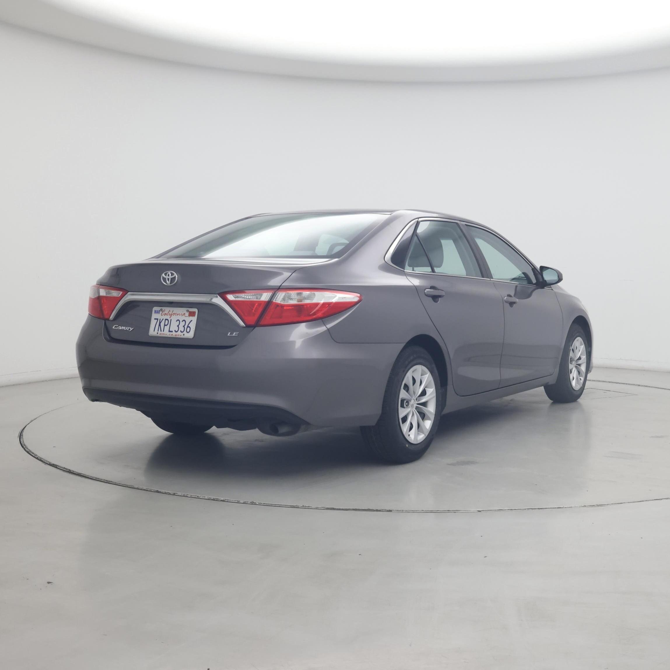 Thumbnail: 2015 Toyota Camry - 8