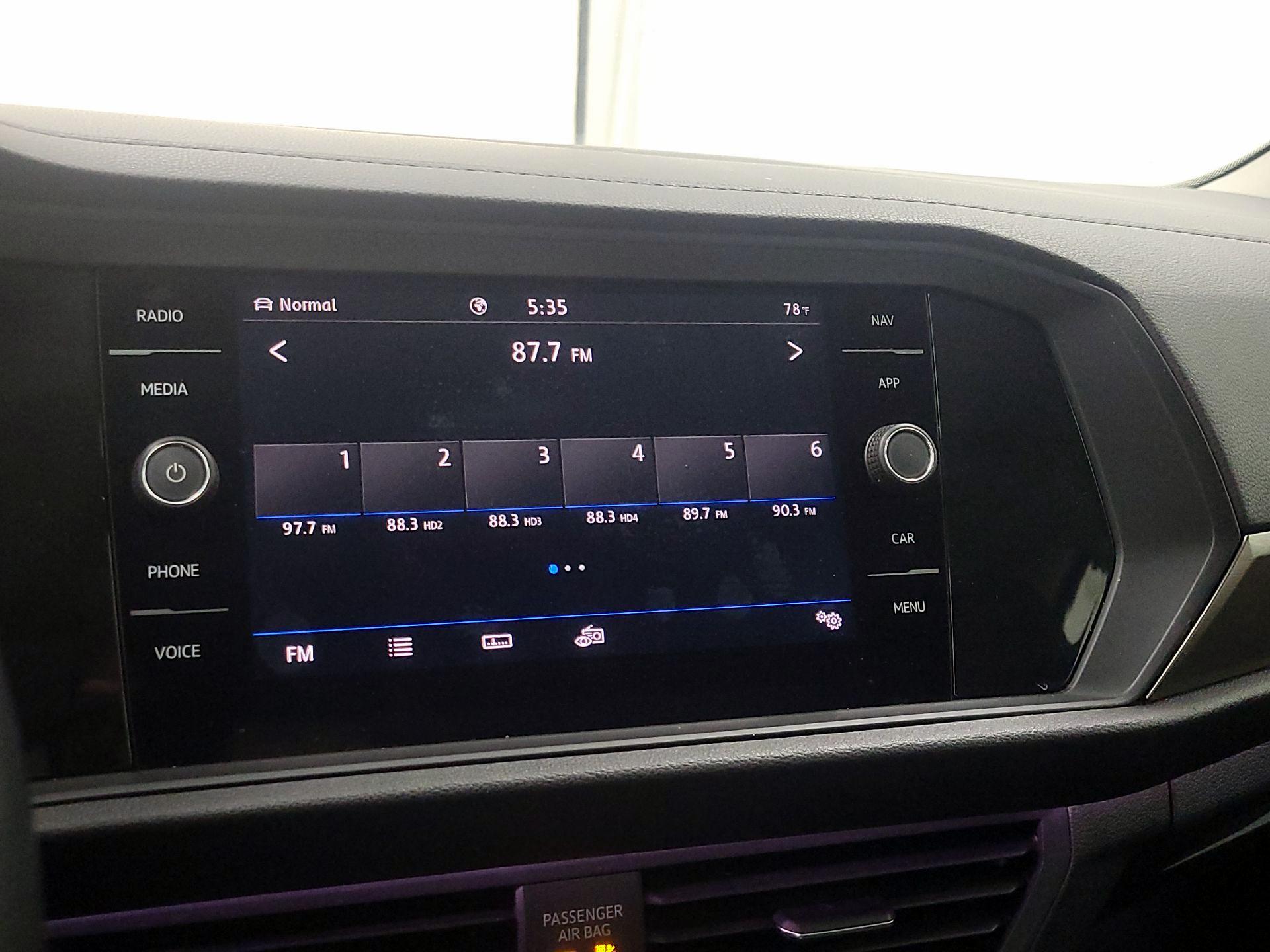 Thumbnail: 2020 Volkswagen Jetta - 15