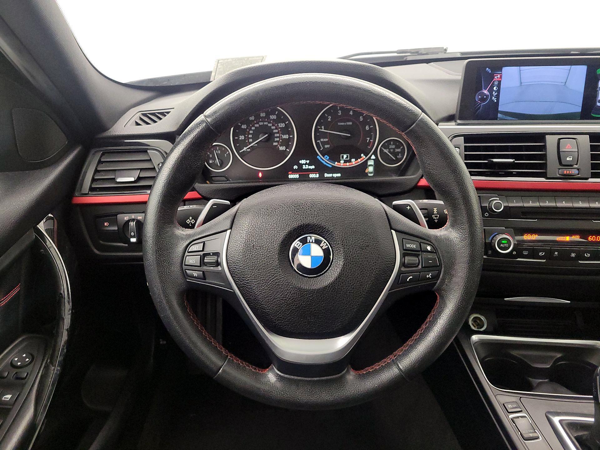 Thumbnail: 2015 BMW 3 Series - 10