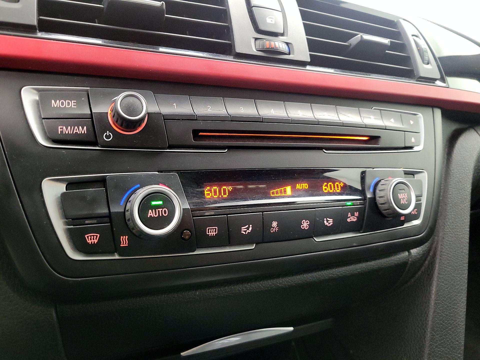 Thumbnail: 2015 BMW 3 Series - 16