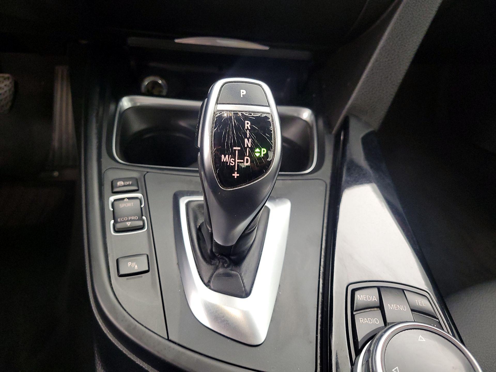 Thumbnail: 2015 BMW 3 Series - 17