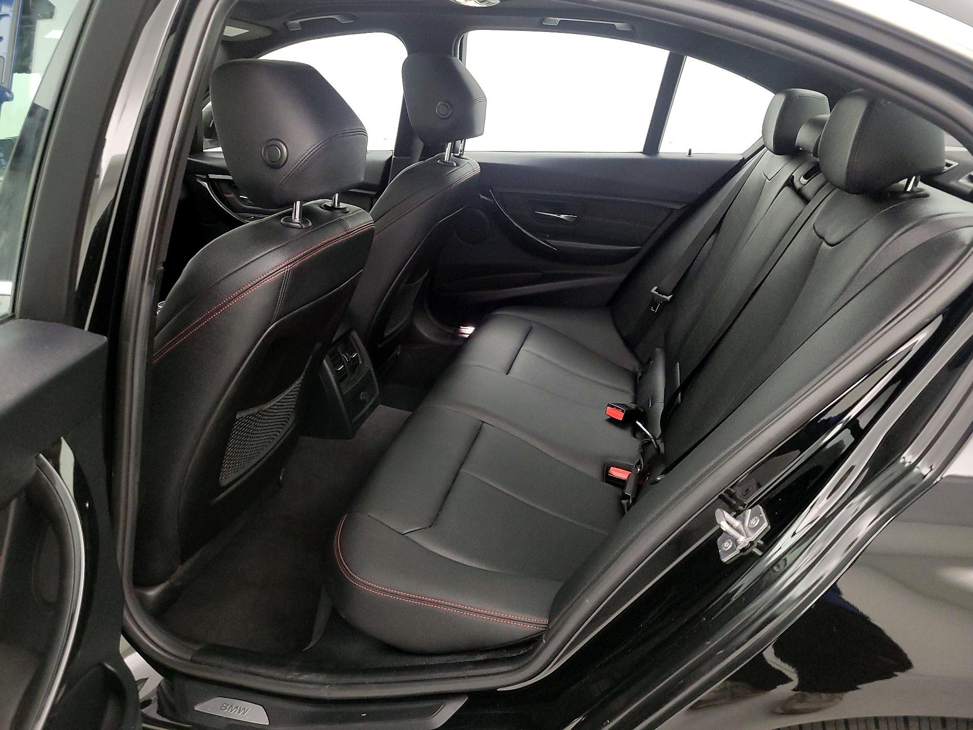 Thumbnail: 2015 BMW 3 Series - 20
