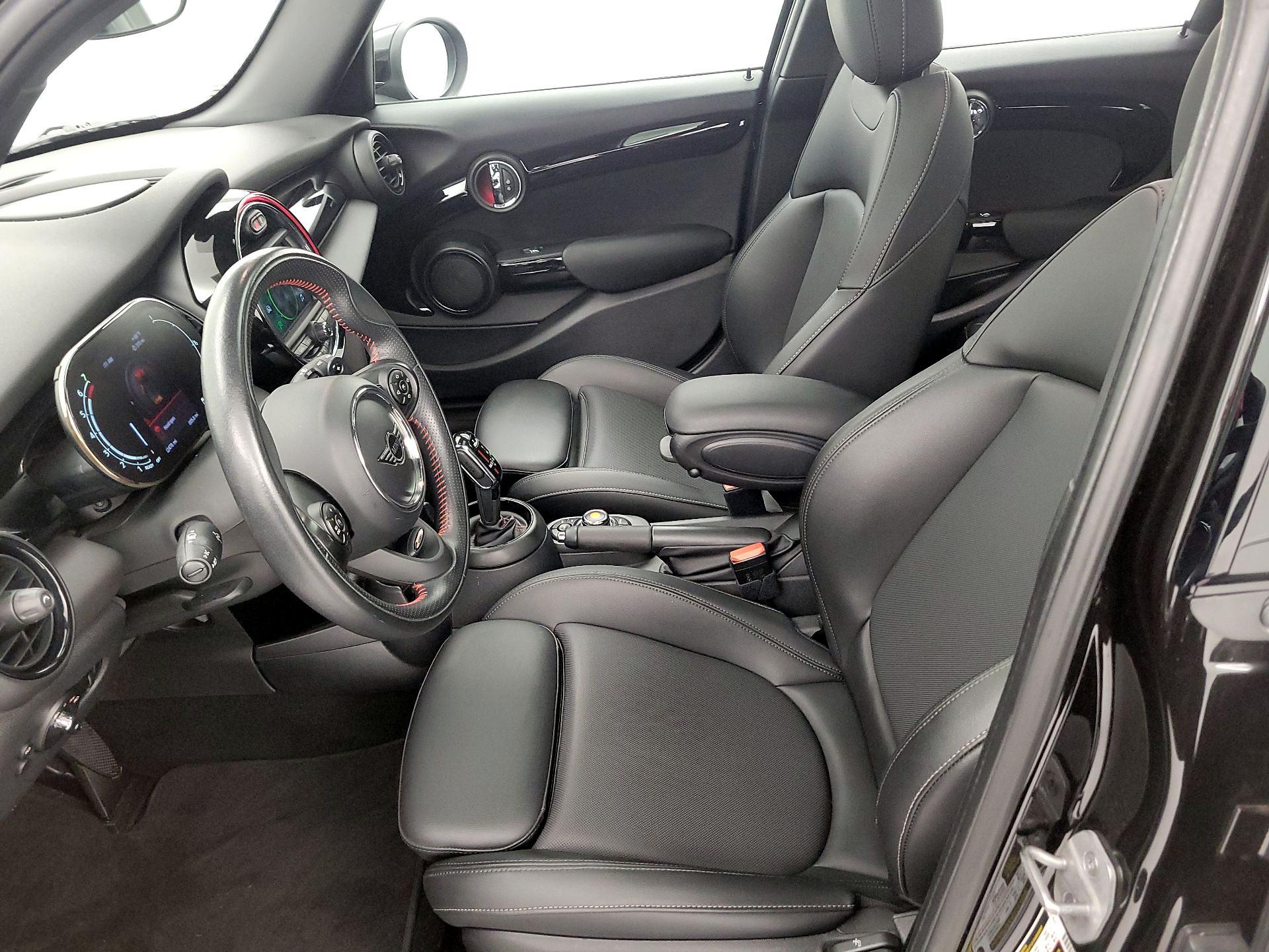 Thumbnail: 2021 MINI Cooper Hardtop - 11