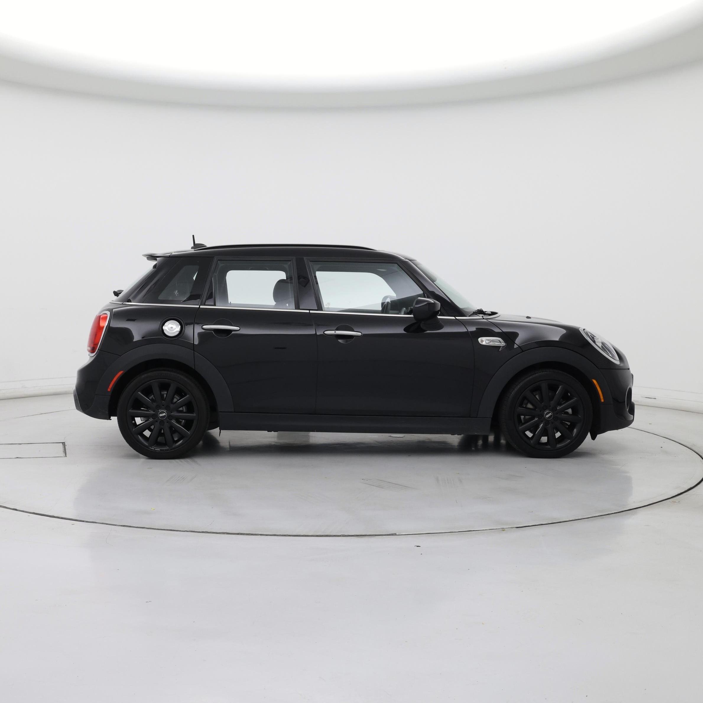 Thumbnail: 2021 MINI Cooper Hardtop - 7