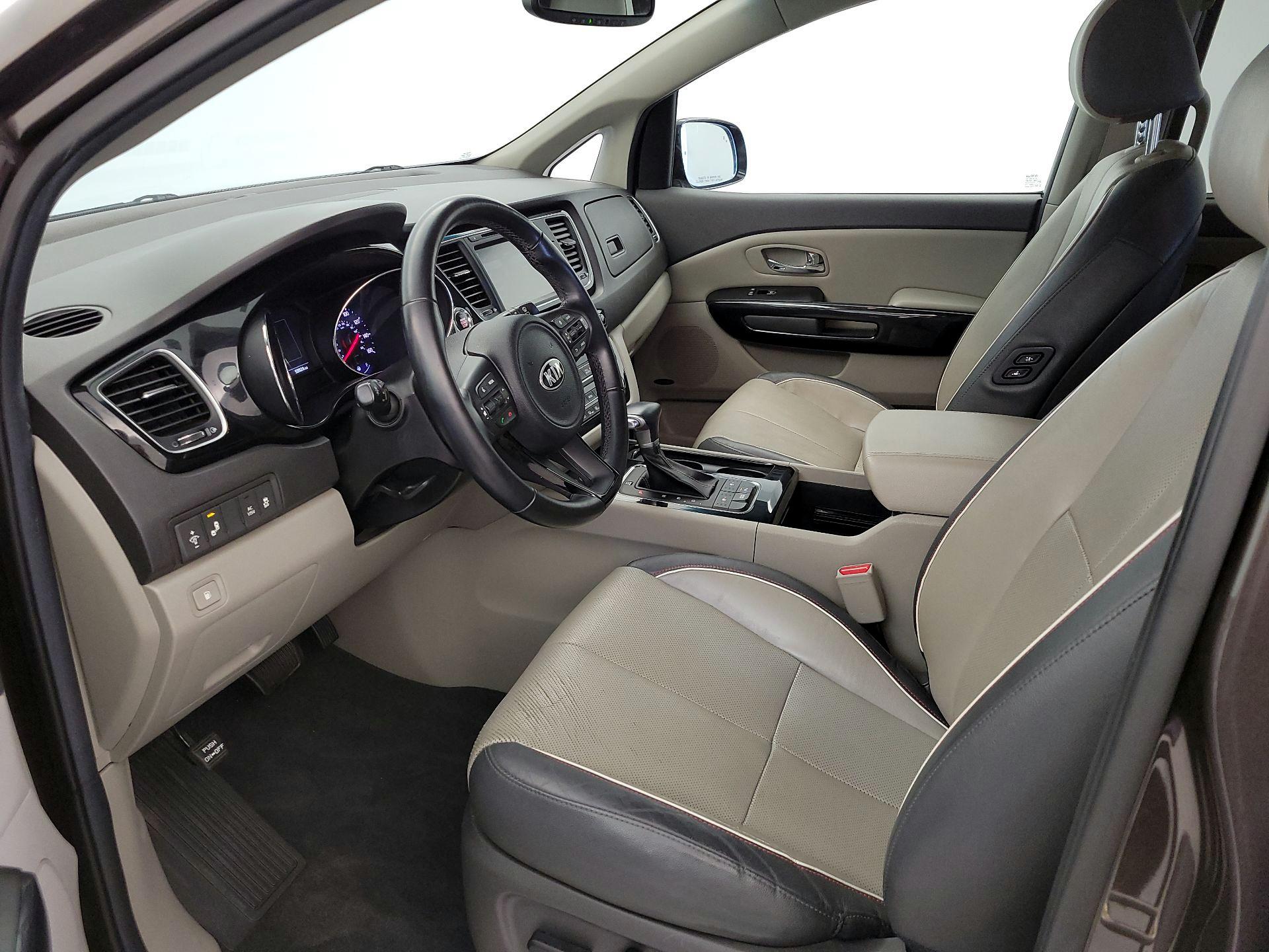 Thumbnail: 2017 Kia Sedona - 11