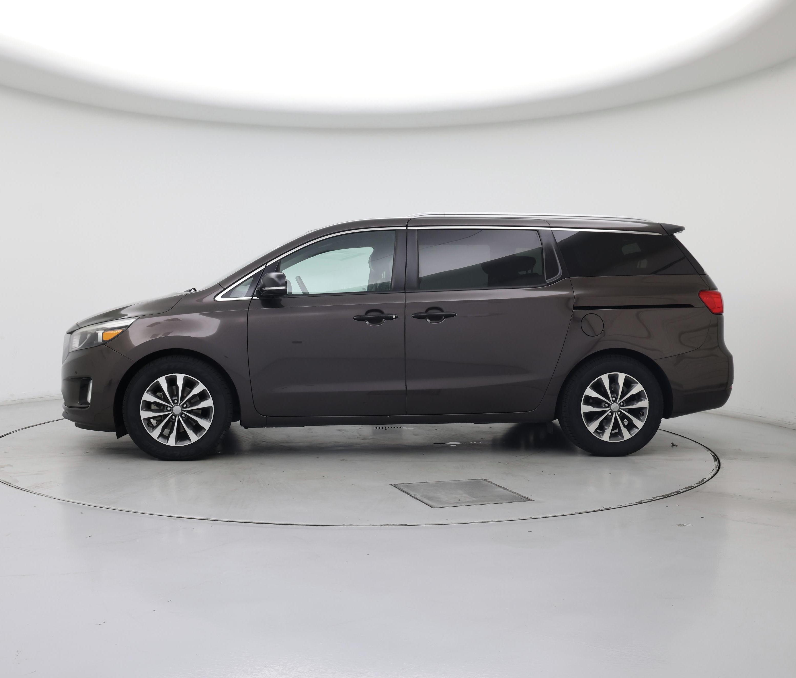 Thumbnail: 2017 Kia Sedona - 3